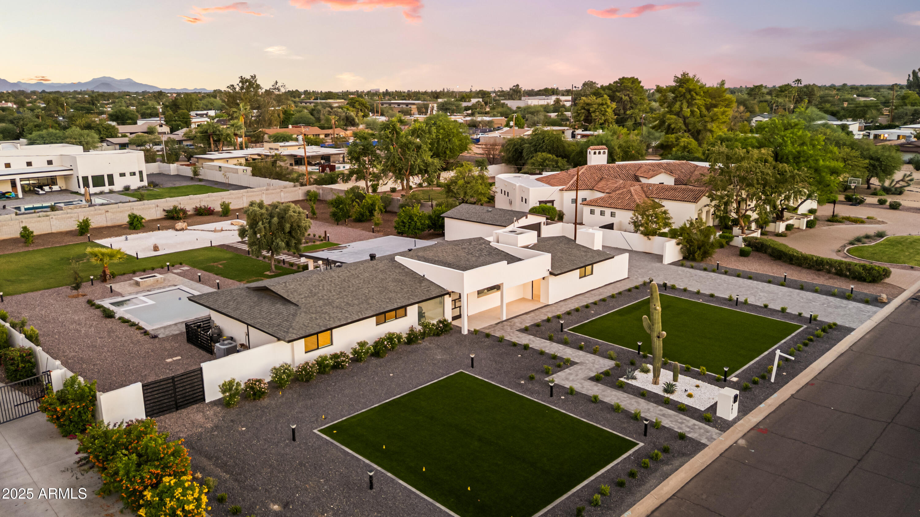 11601 N 64TH Place, Scottsdale