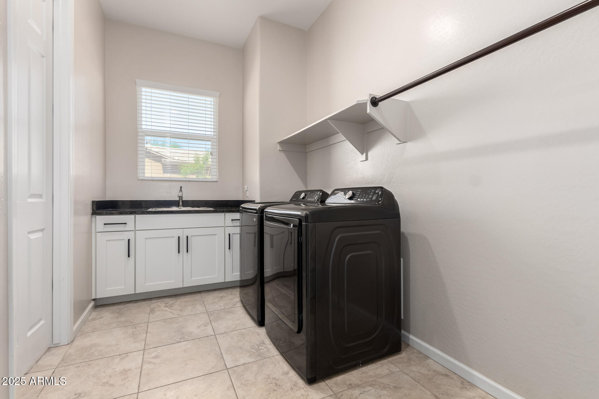 16860 W SOFT WIND Drive, Surprise