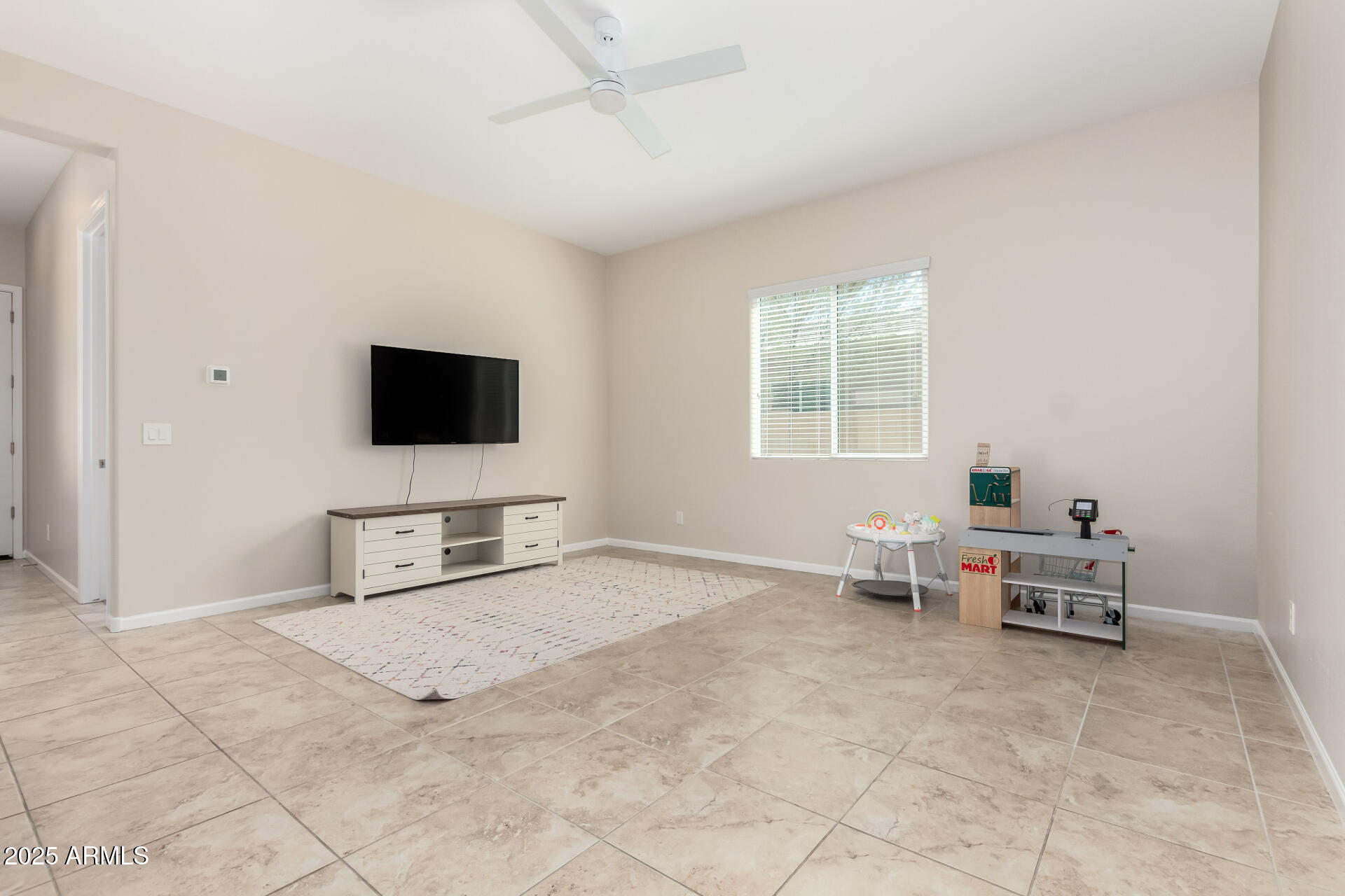 16860 W SOFT WIND Drive, Surprise