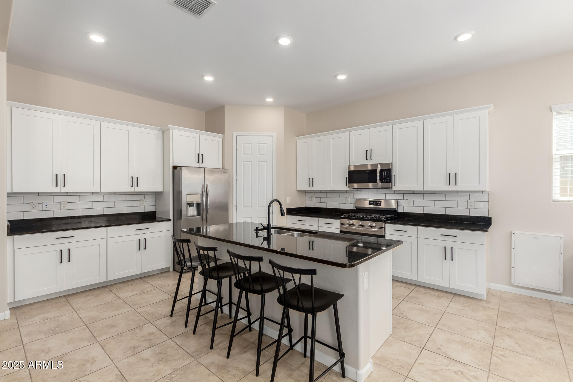 16860 W SOFT WIND Drive, Surprise