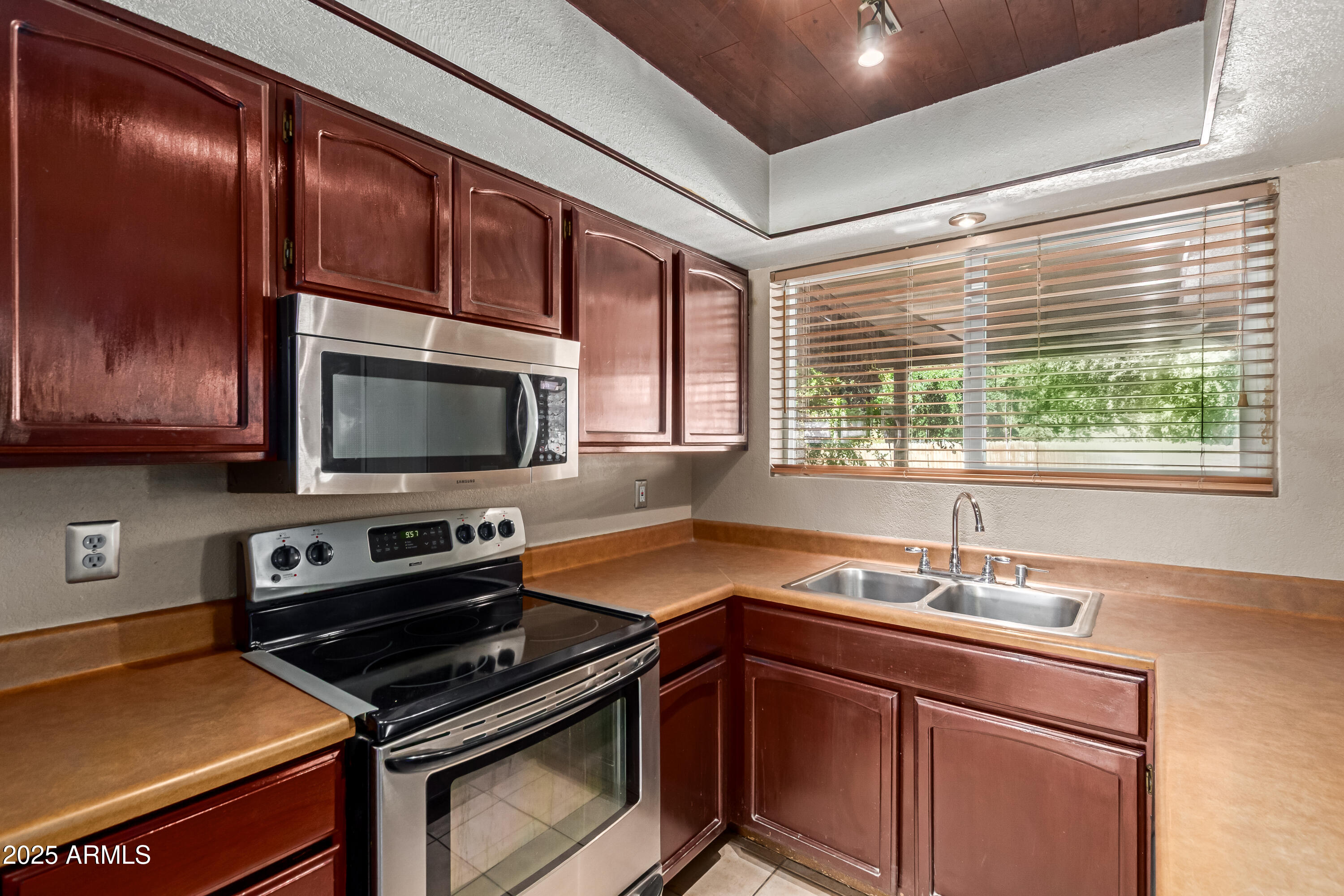 2118 W FLINT Street, Chandler