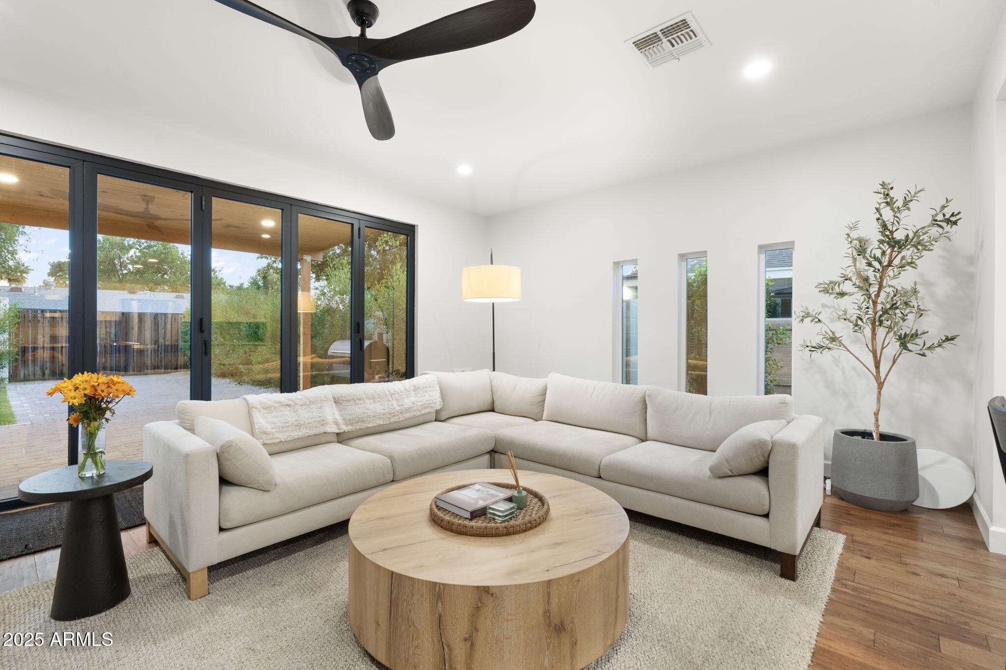 3739 E FAIRMOUNT Avenue, Phoenix