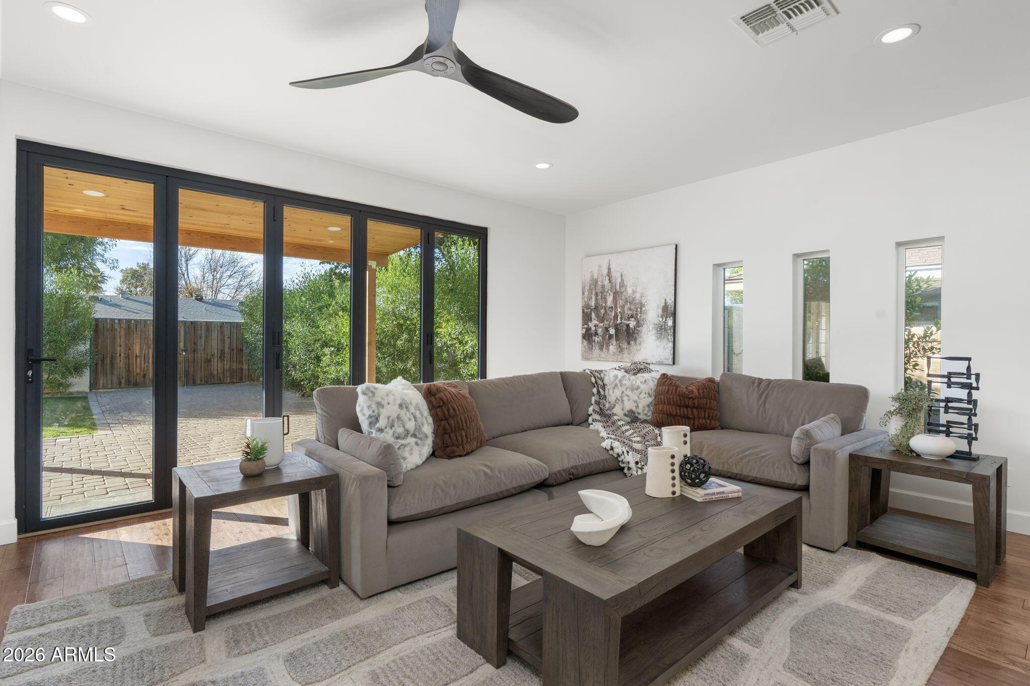 3739 E FAIRMOUNT Avenue, Phoenix