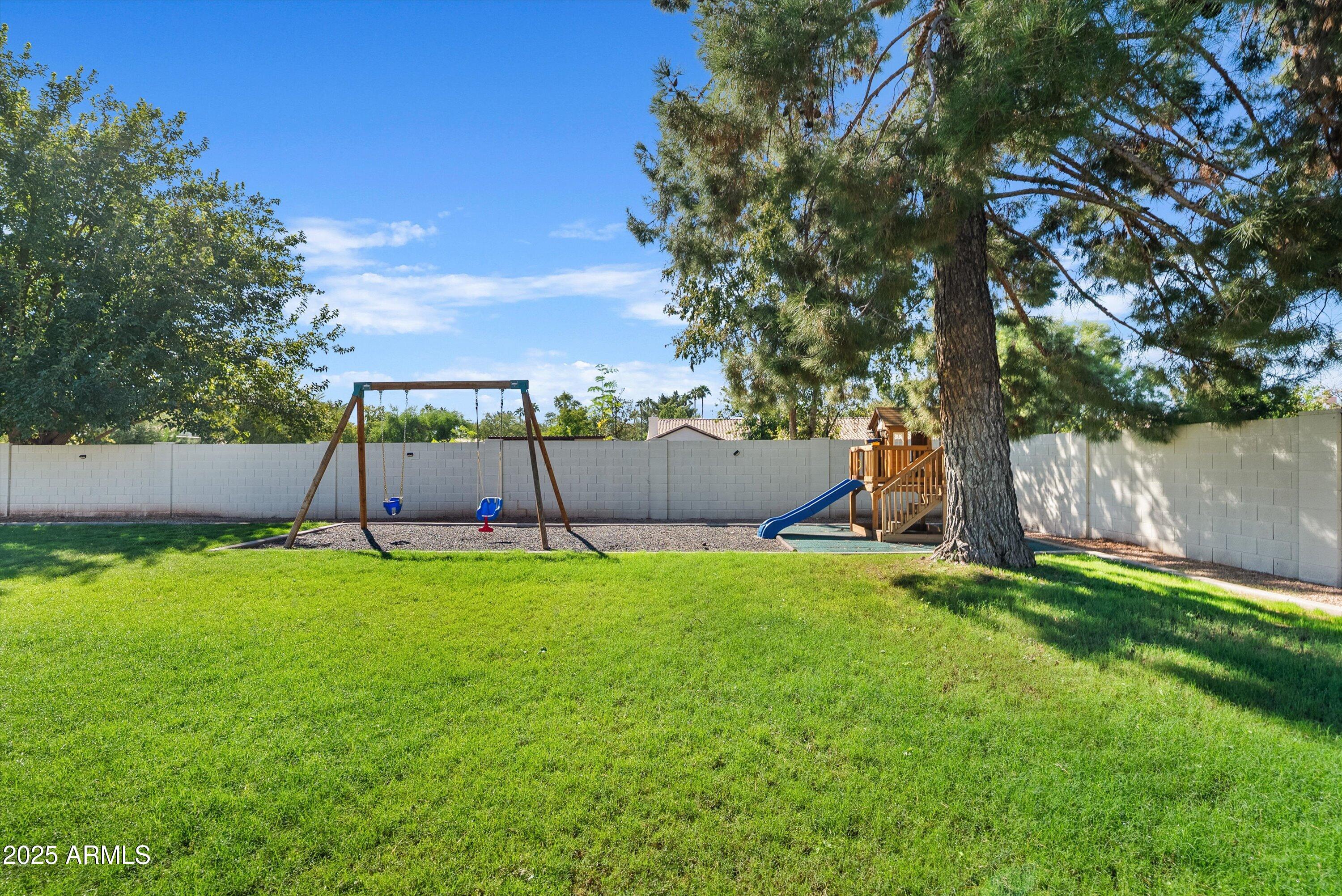1831 E LINDA Lane, Gilbert
