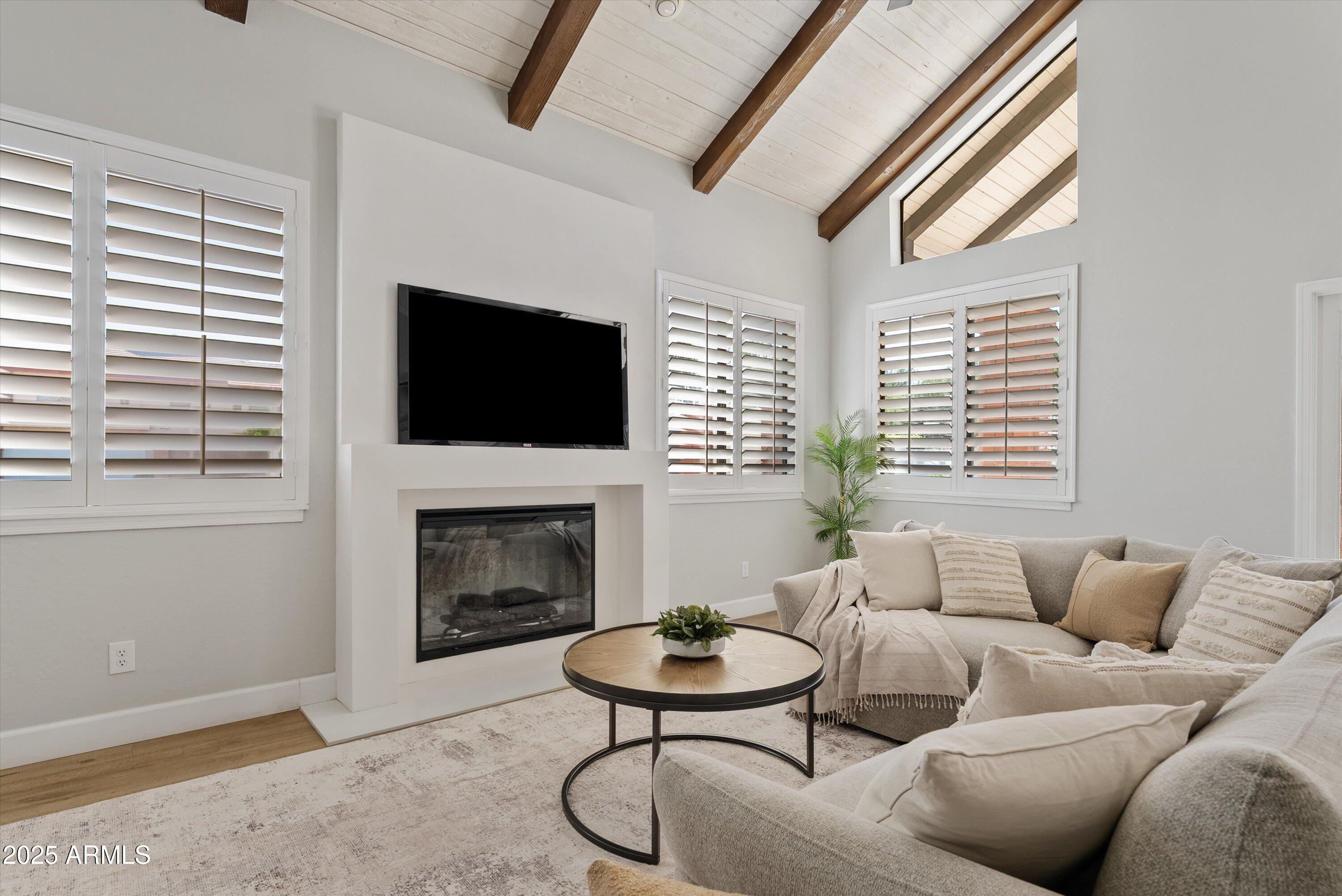 1831 E LINDA Lane, Gilbert