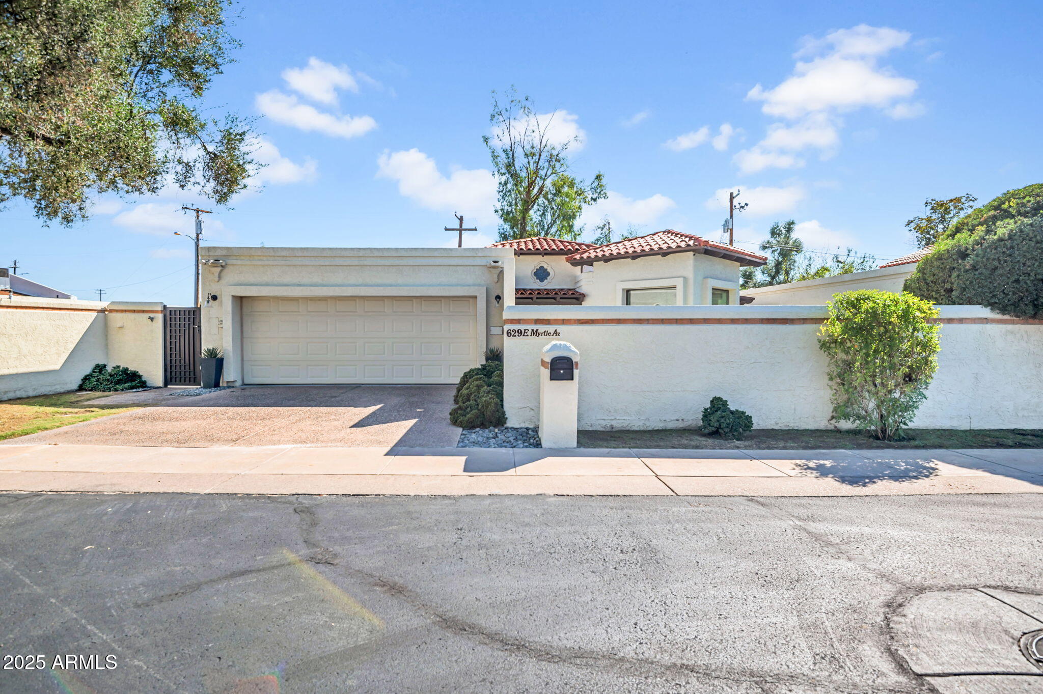 629 E MYRTLE Avenue, Phoenix