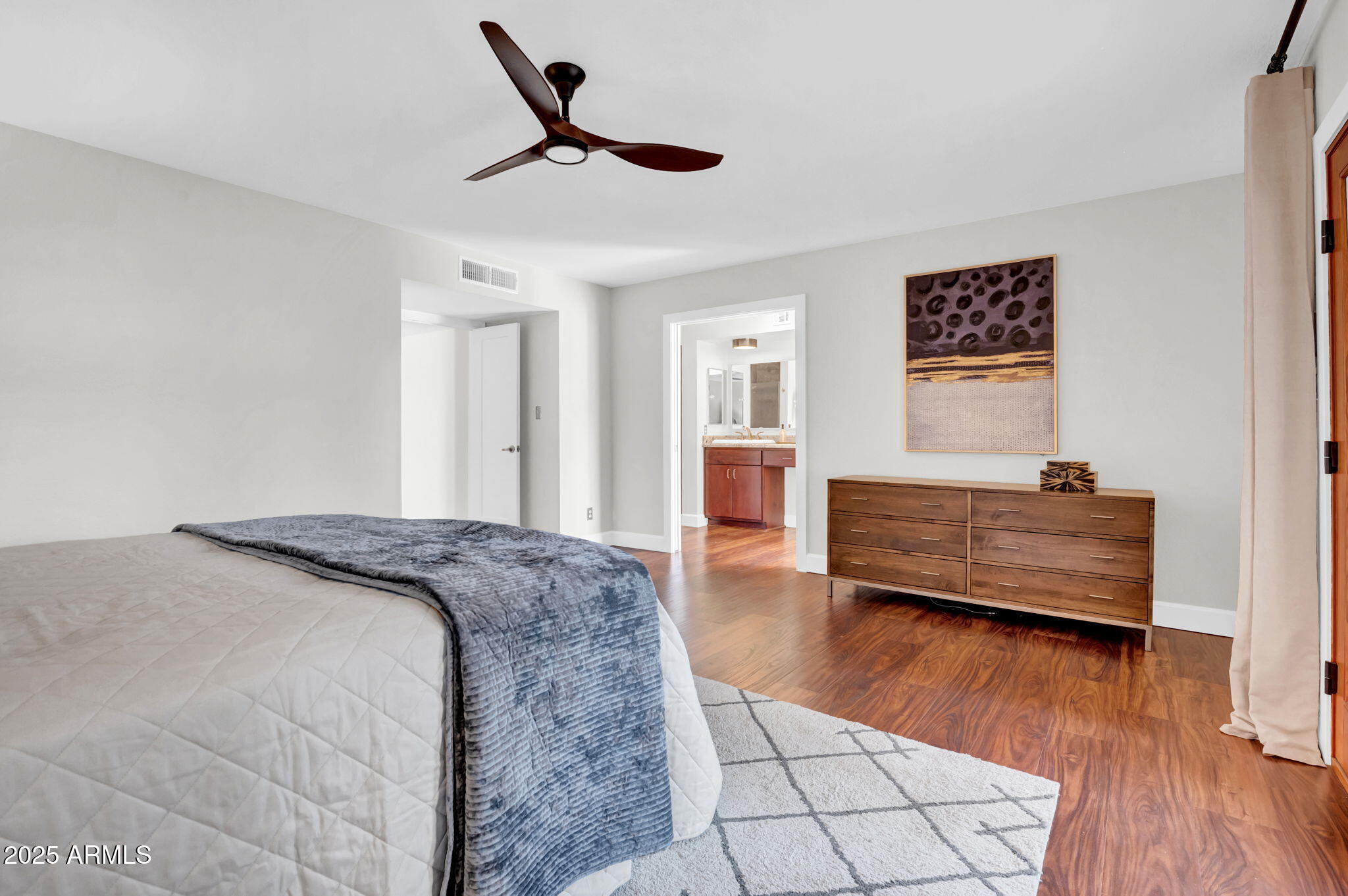 629 E MYRTLE Avenue, Phoenix