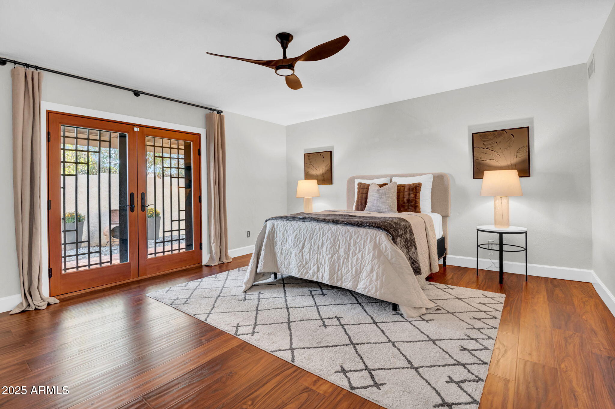 629 E MYRTLE Avenue, Phoenix