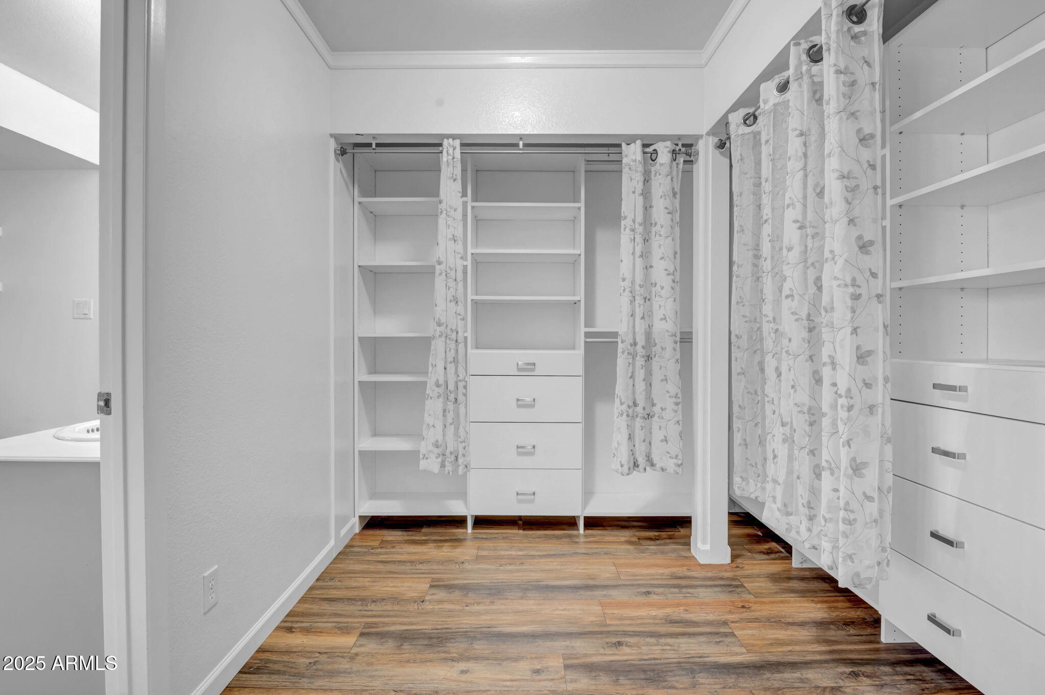 6213 W CORRINE Drive, Glendale