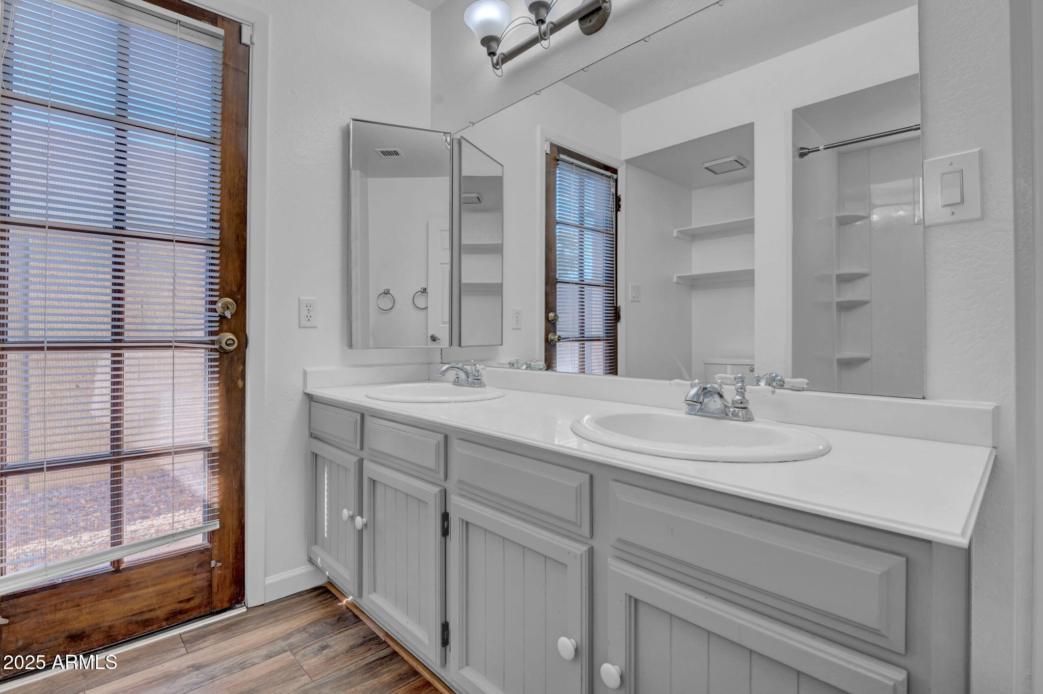 6213 W CORRINE Drive, Glendale