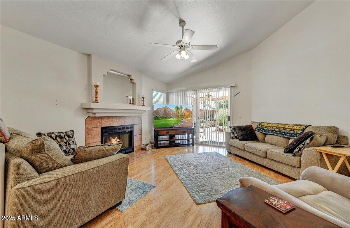 4209 E ROSEMONTE Drive, Phoenix