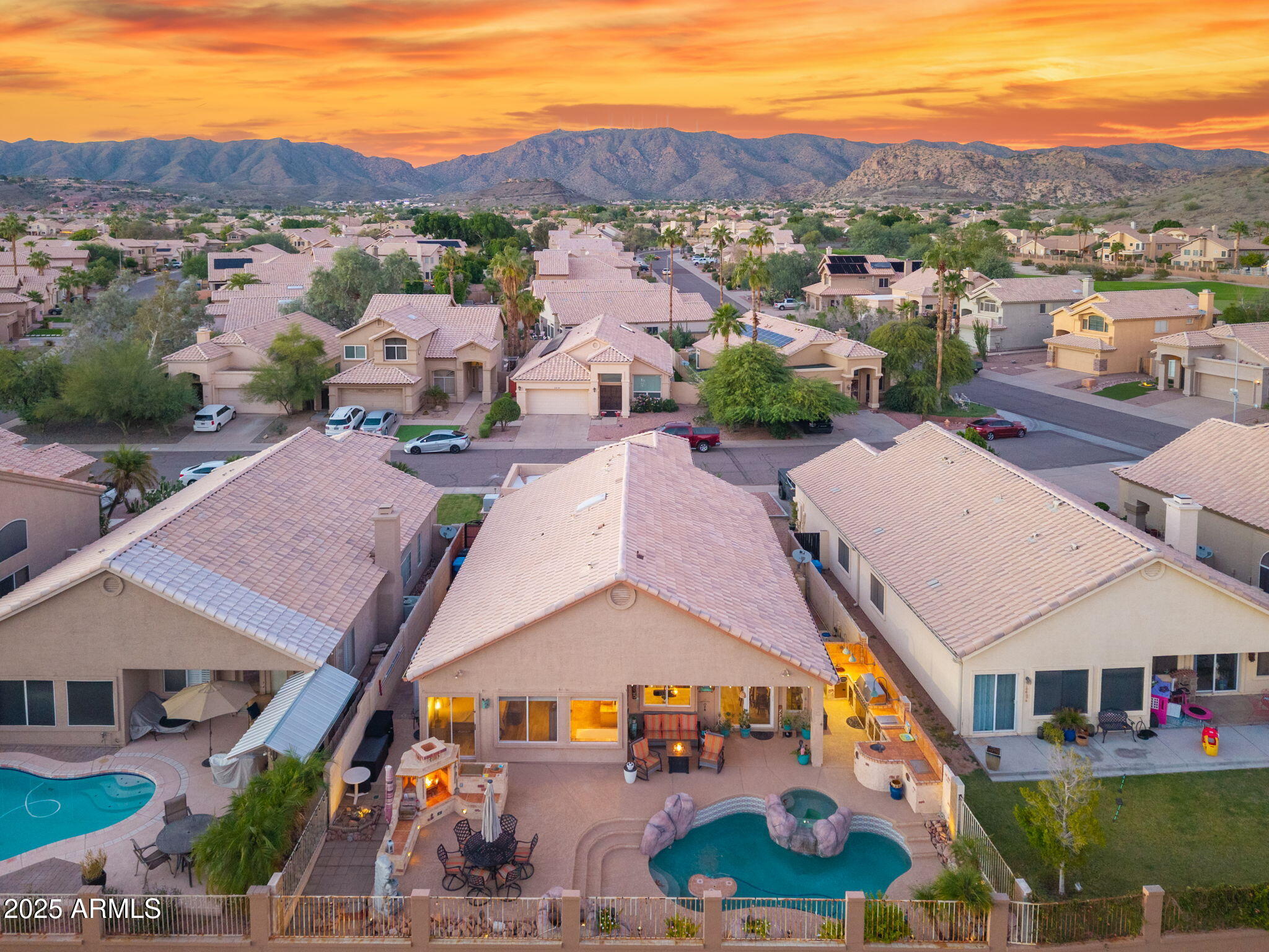 1437 E GLENHAVEN Drive, Phoenix