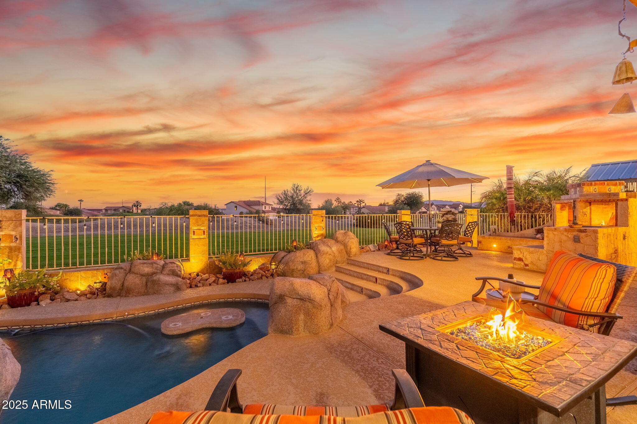 1437 E GLENHAVEN Drive, Phoenix