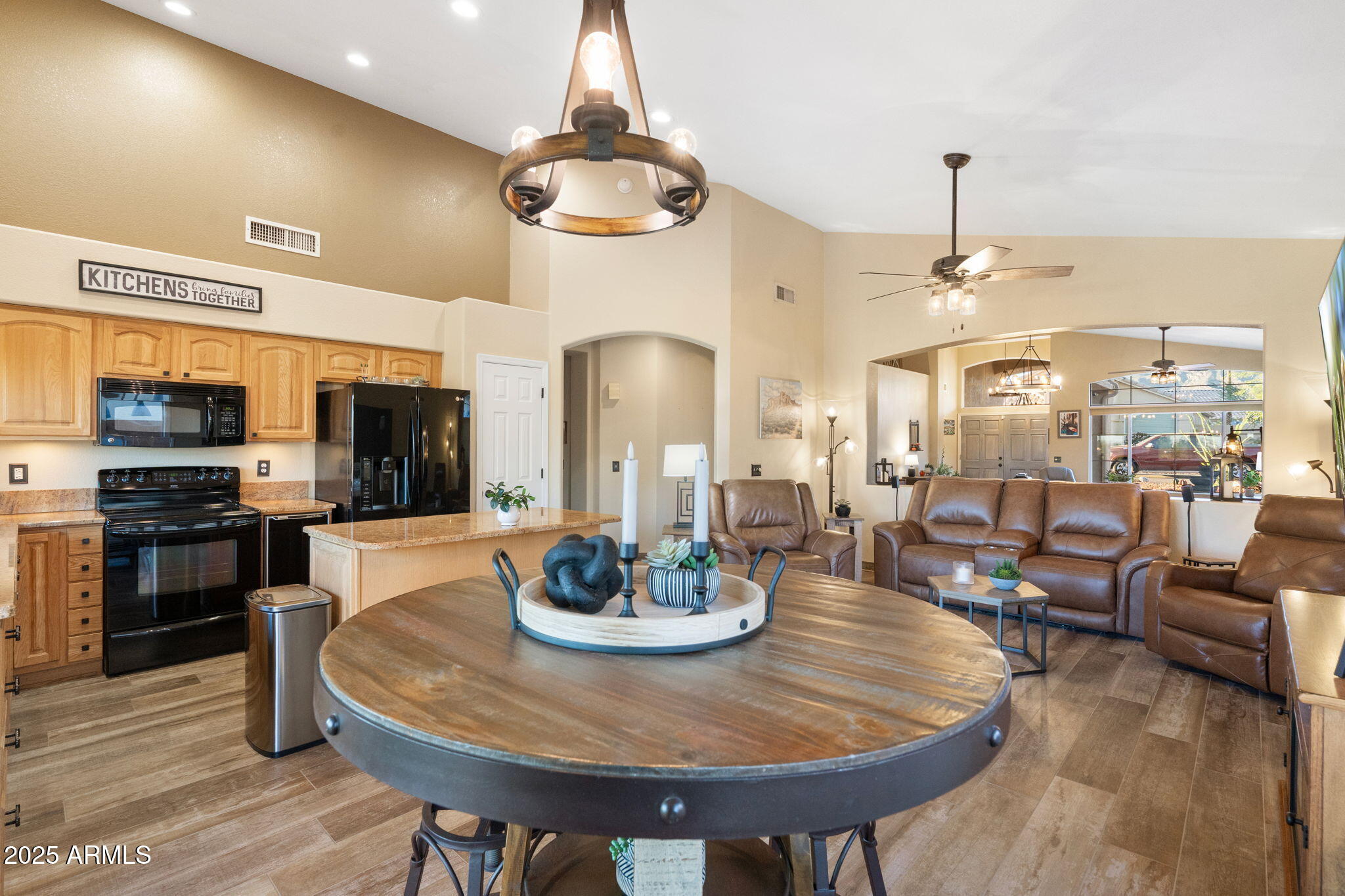 1437 E GLENHAVEN Drive, Phoenix