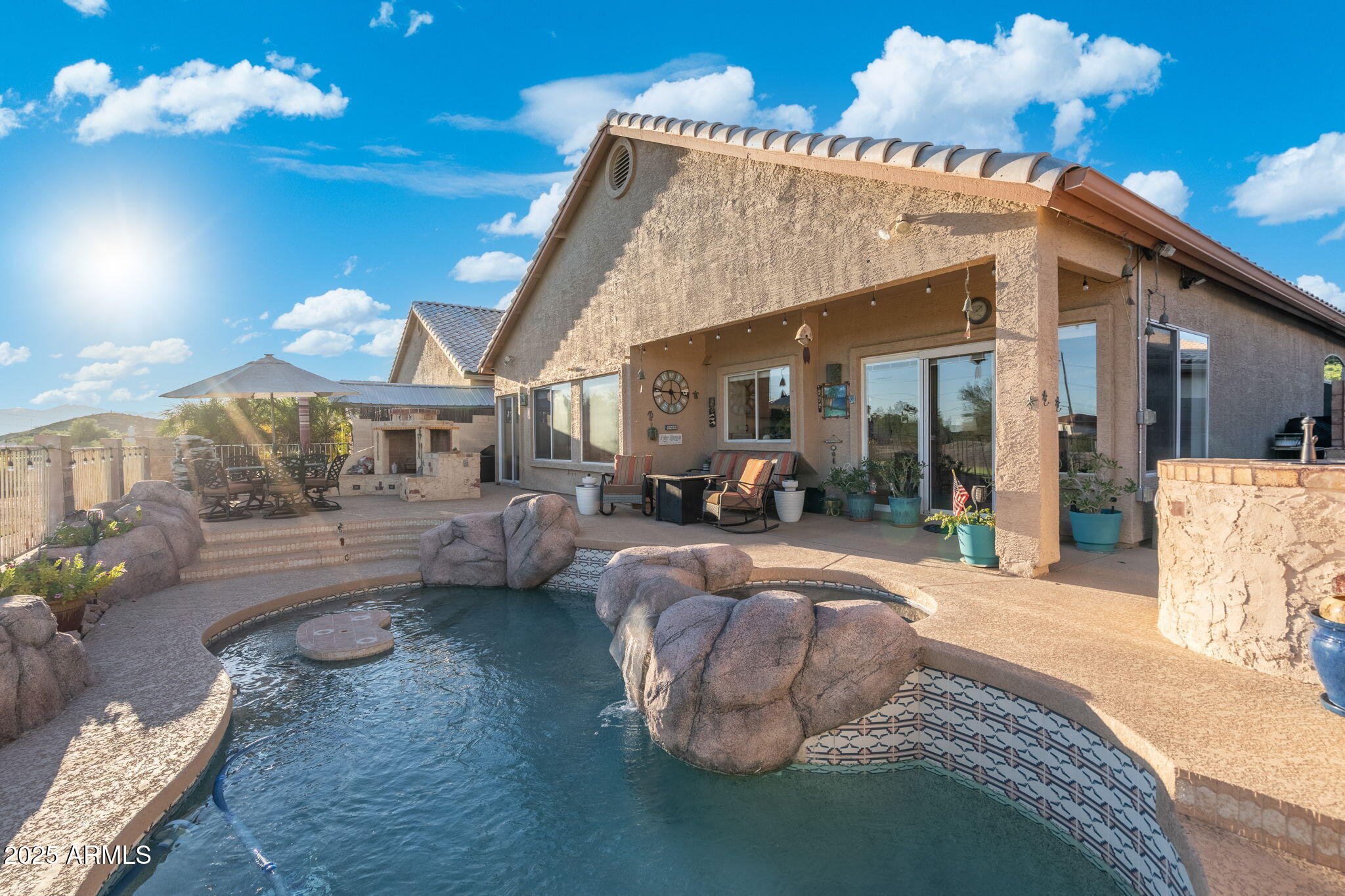 1437 E GLENHAVEN Drive, Phoenix