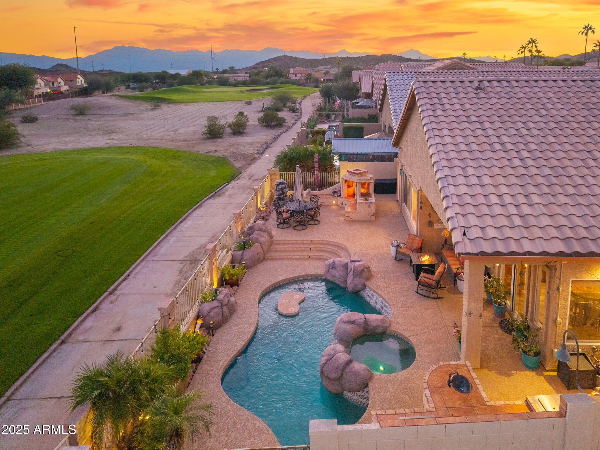 1437 E GLENHAVEN Drive, Phoenix