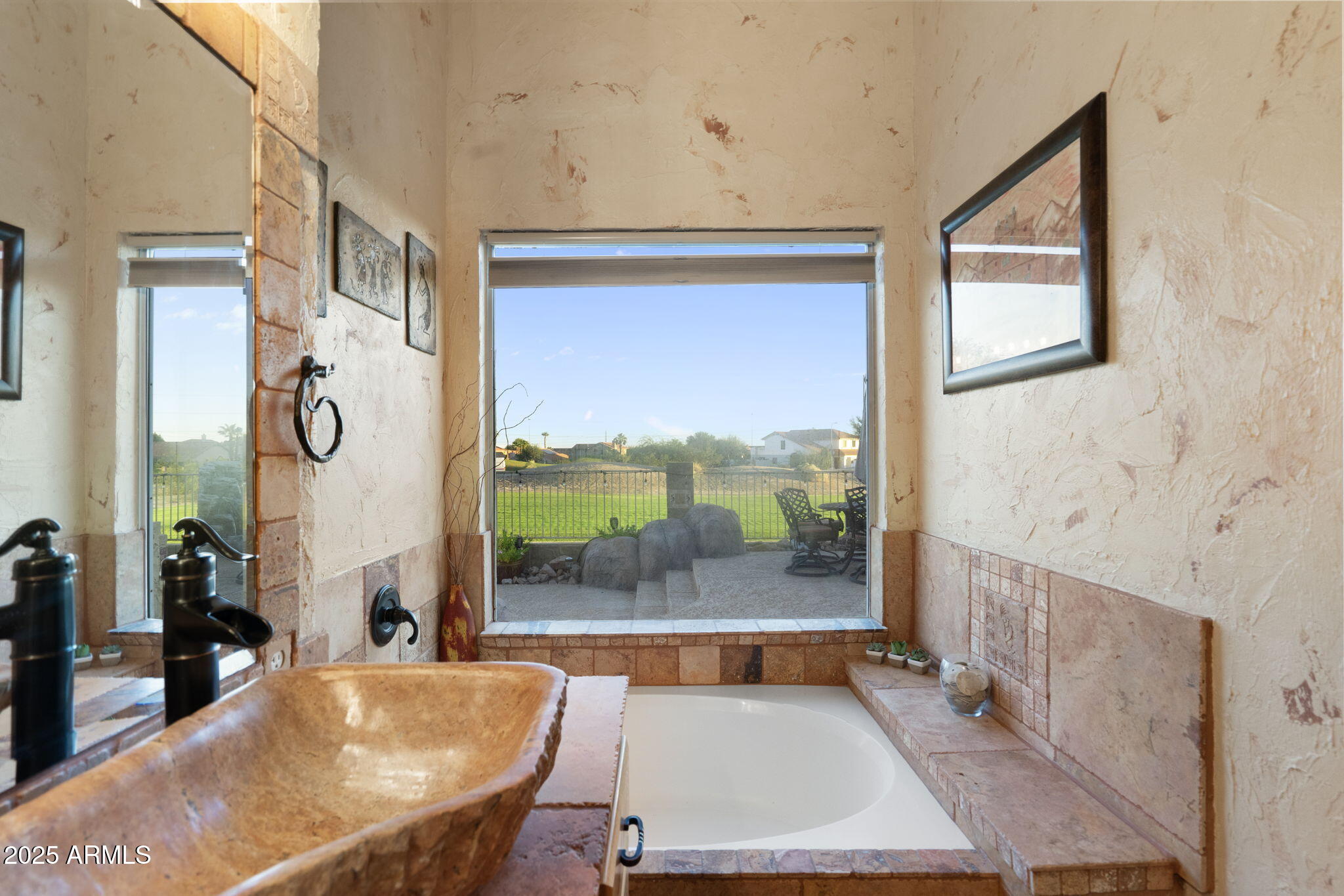 1437 E GLENHAVEN Drive, Phoenix