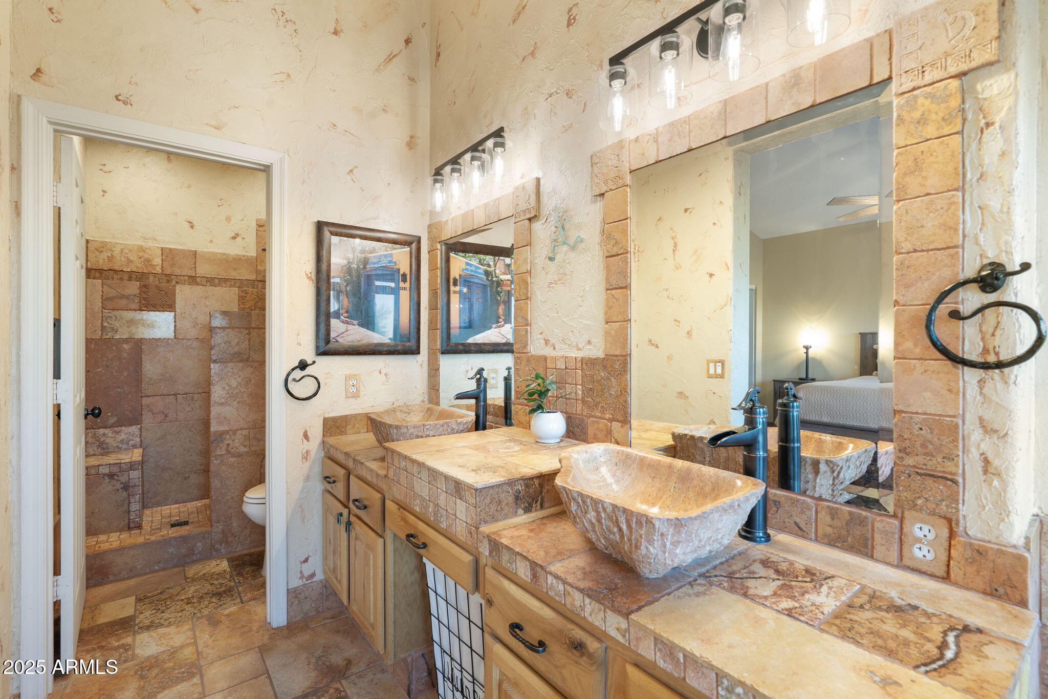 1437 E GLENHAVEN Drive, Phoenix