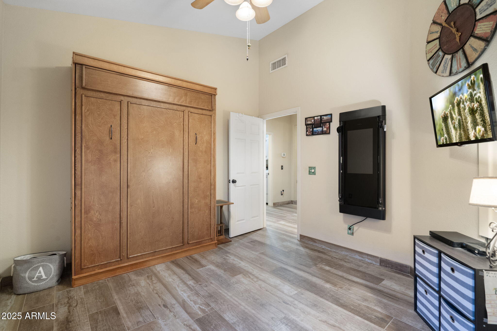 1437 E GLENHAVEN Drive, Phoenix