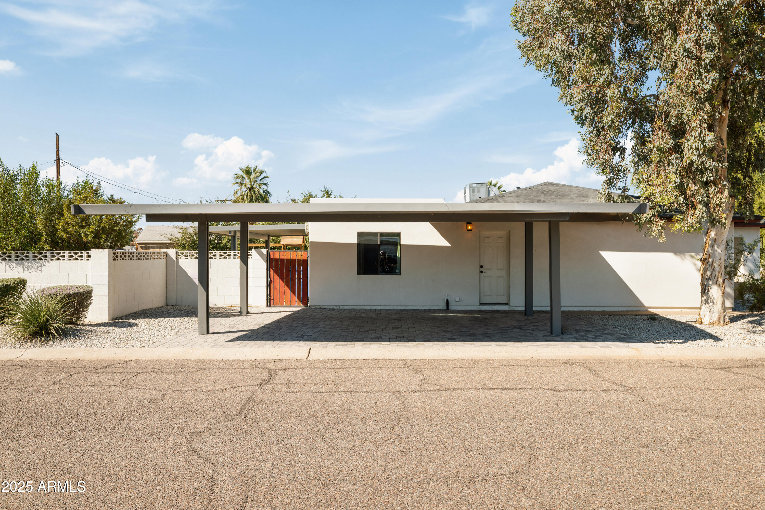 2043 E Clarendon Avenue, Phoenix