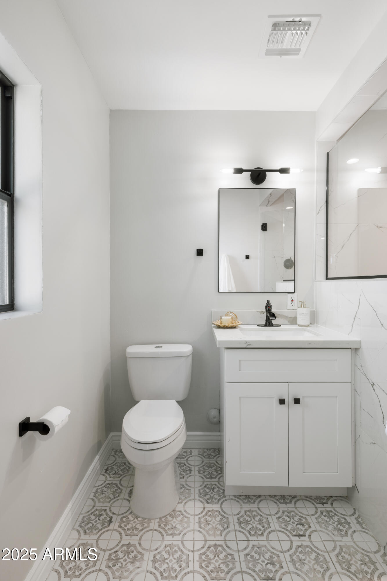 2043 E Clarendon Avenue, Phoenix