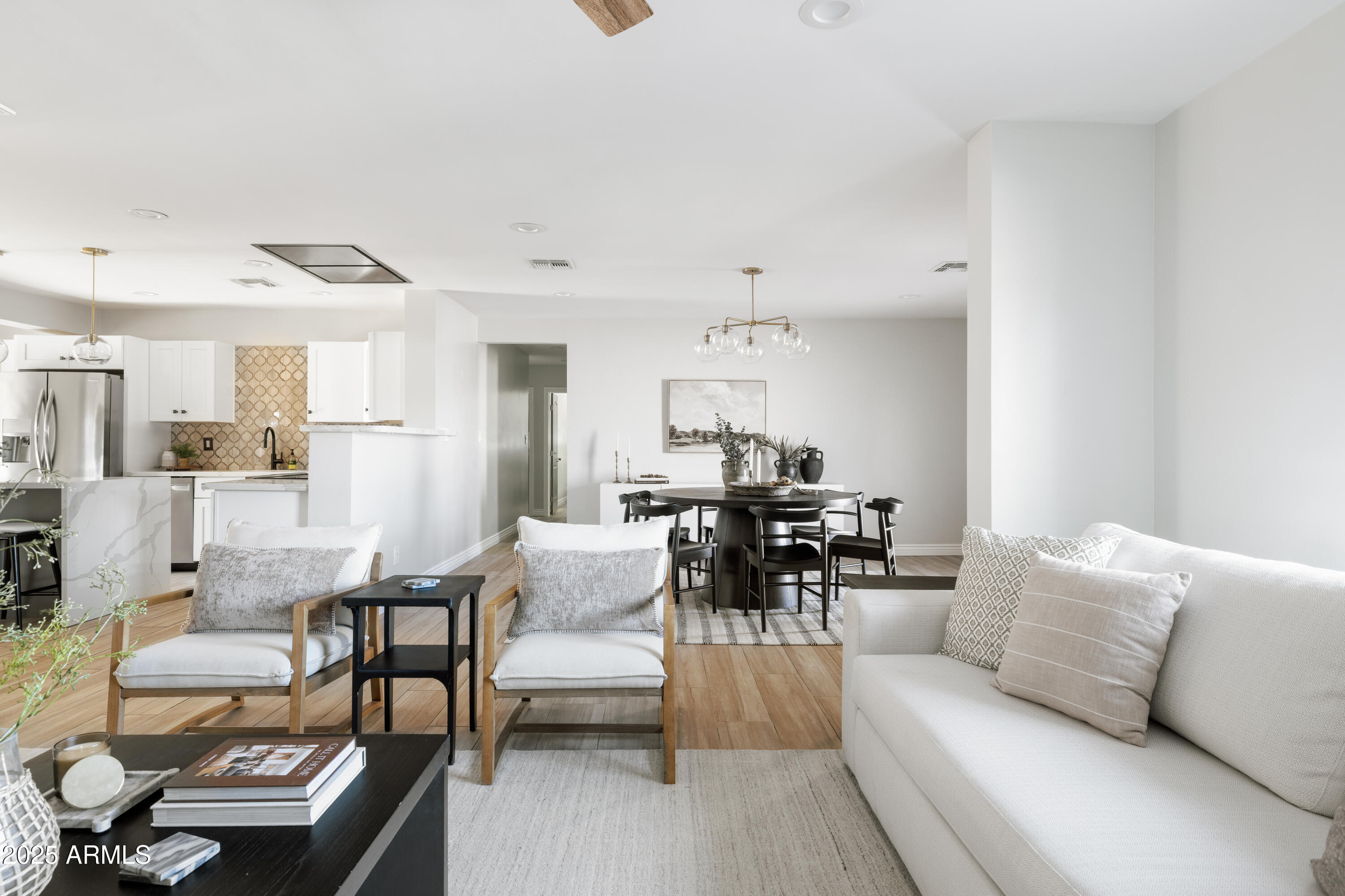 2043 E Clarendon Avenue, Phoenix