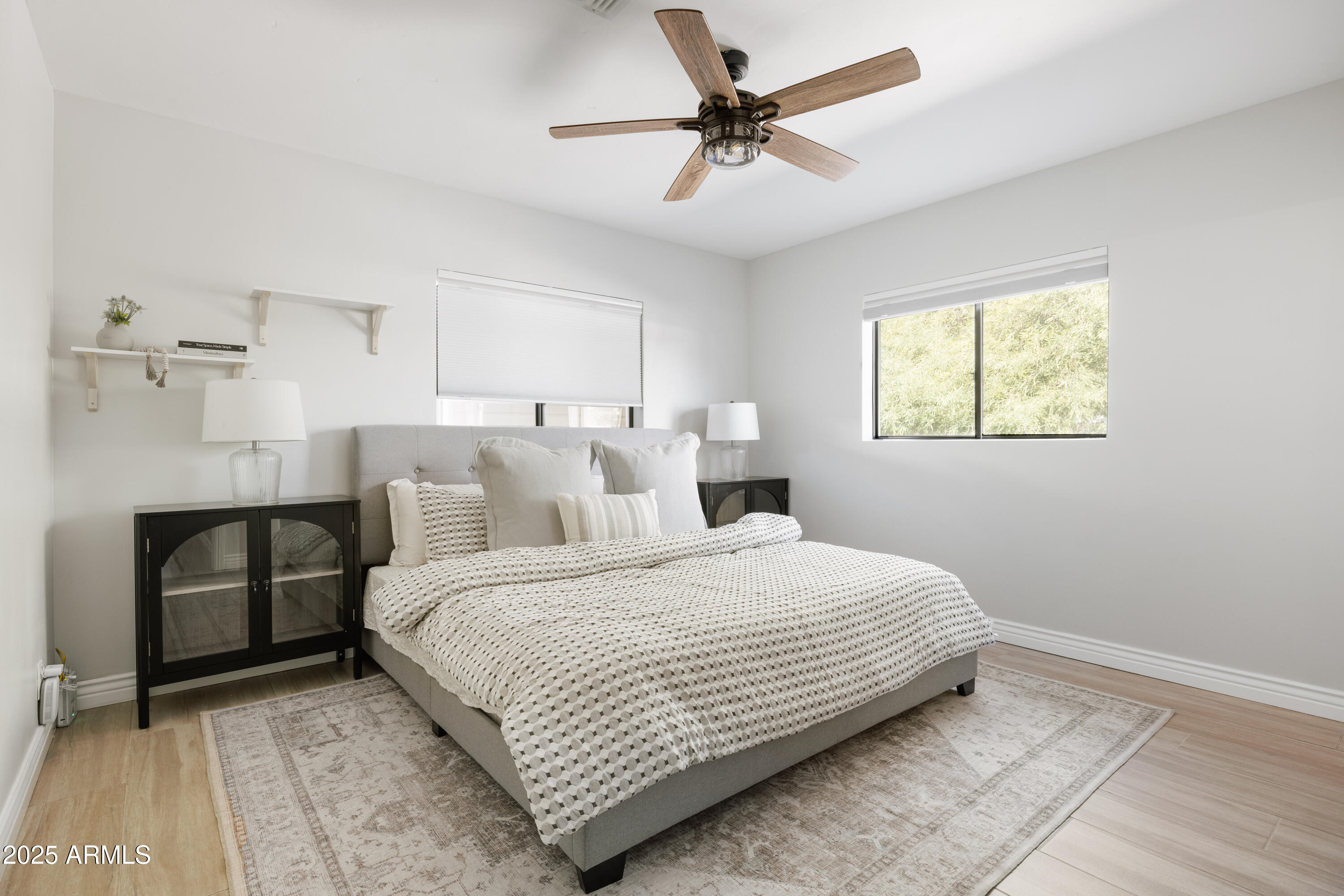 2043 E Clarendon Avenue, Phoenix