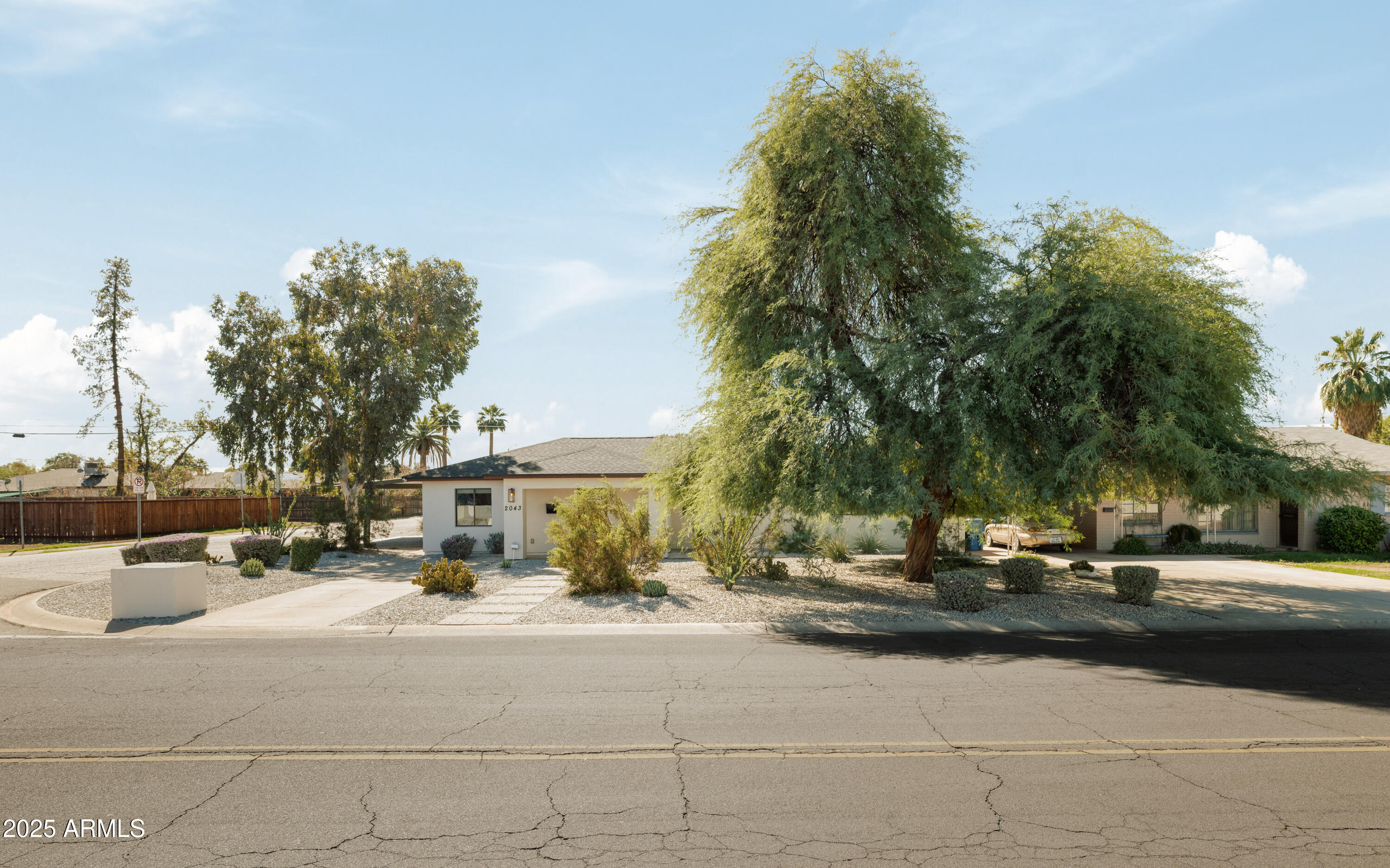 2043 E Clarendon Avenue, Phoenix