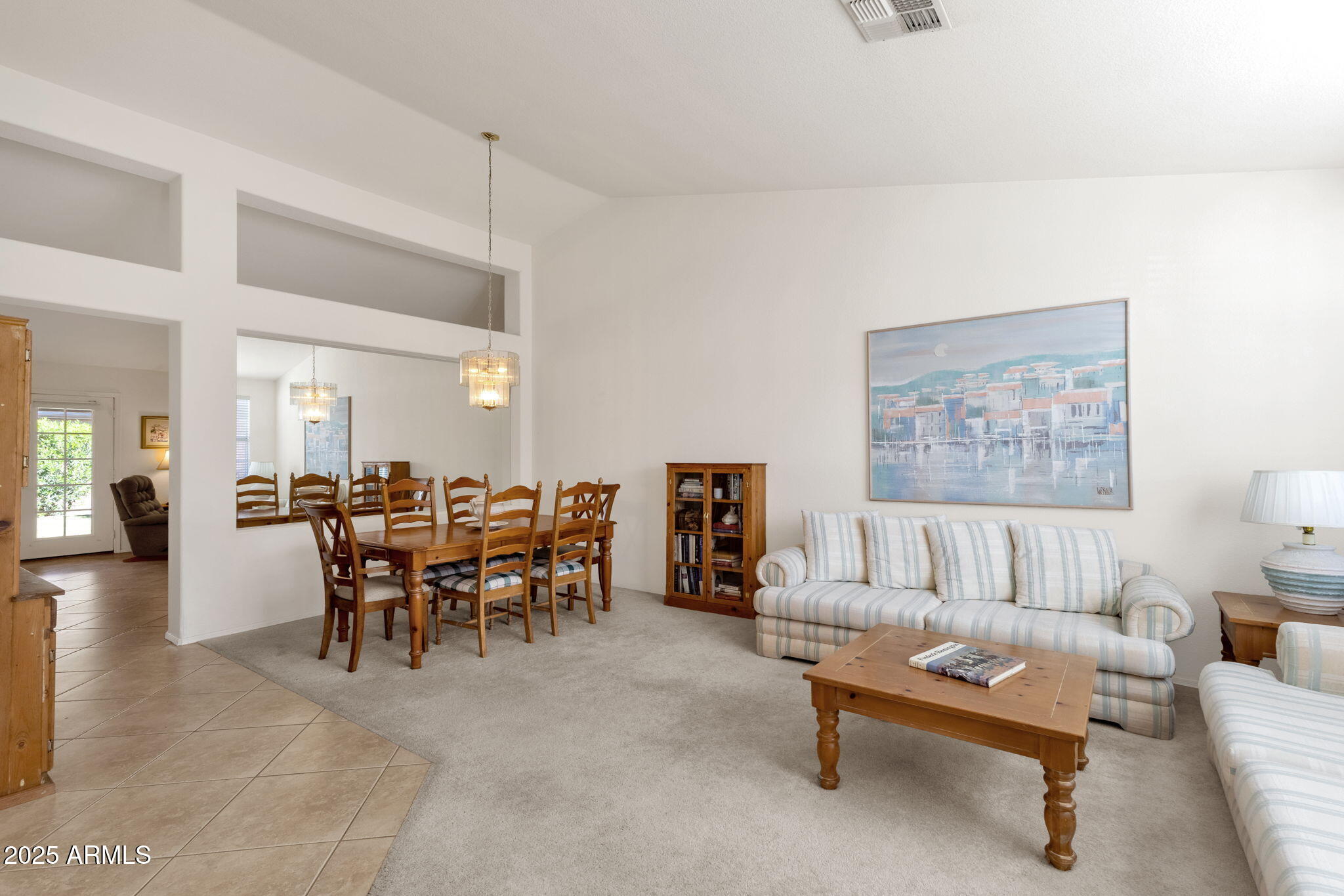 364 E APPALOOSA Court