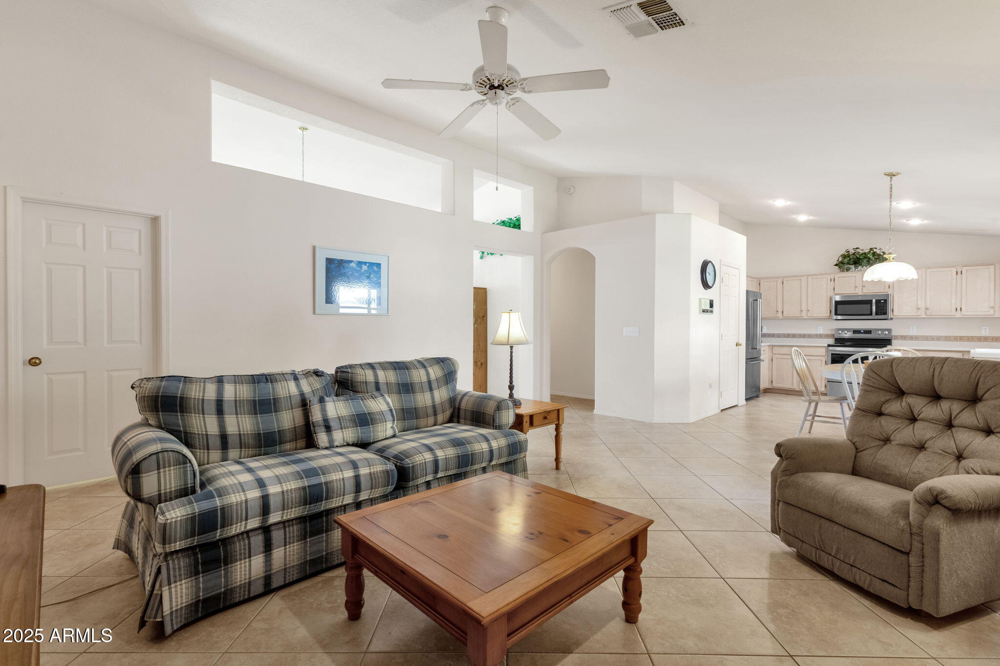 364 E APPALOOSA Court