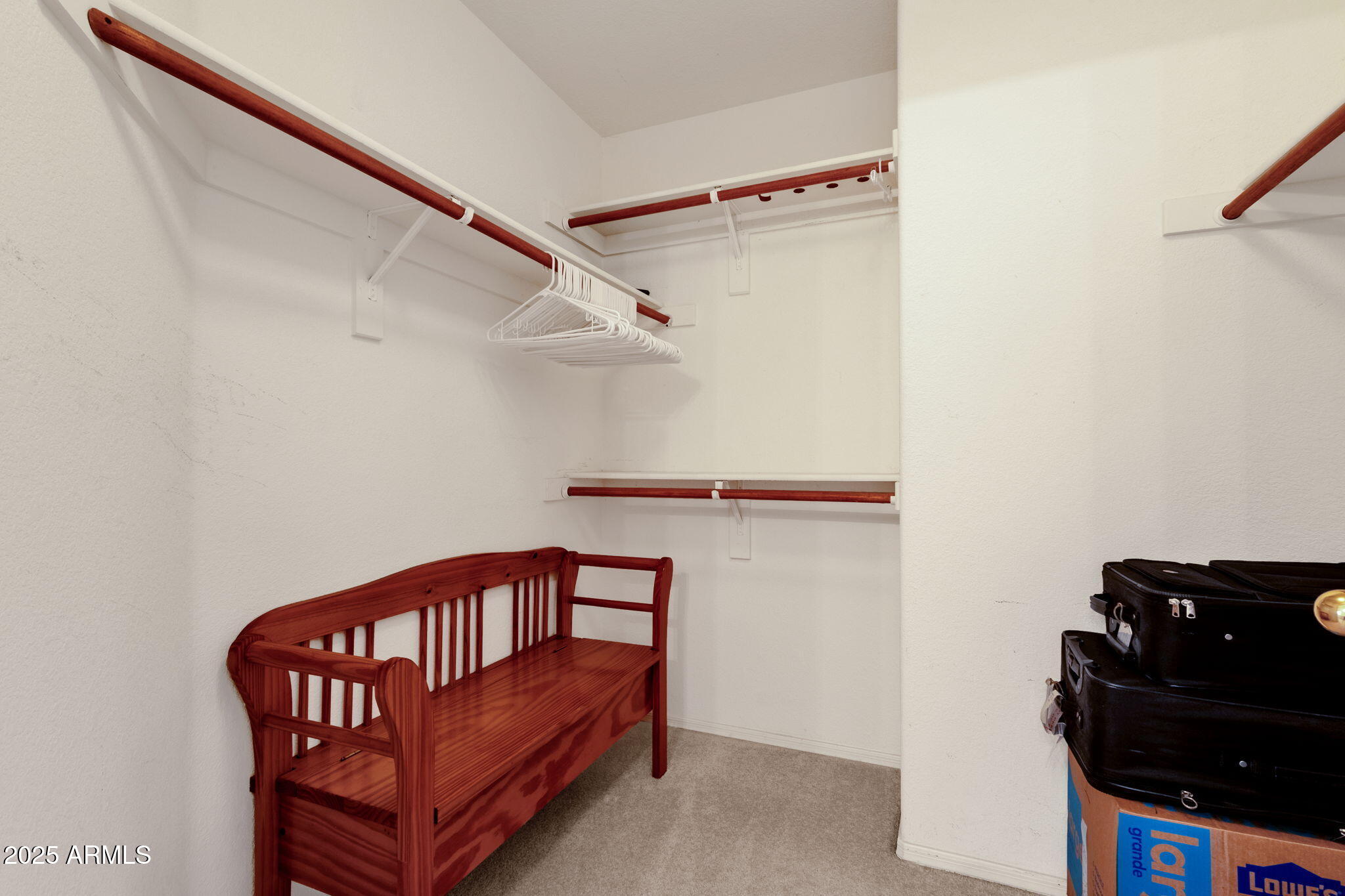 364 E APPALOOSA Court