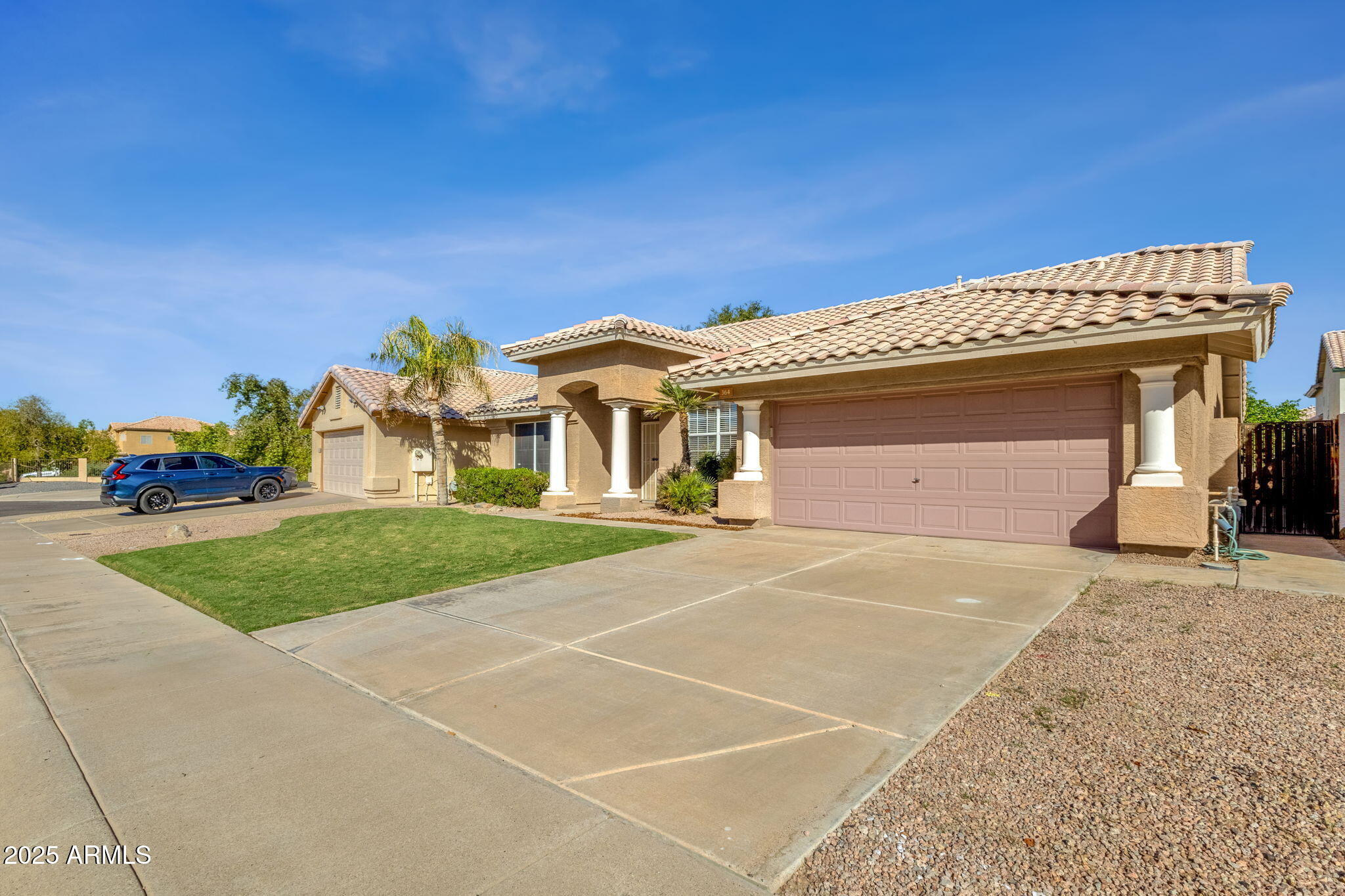 364 E APPALOOSA Court