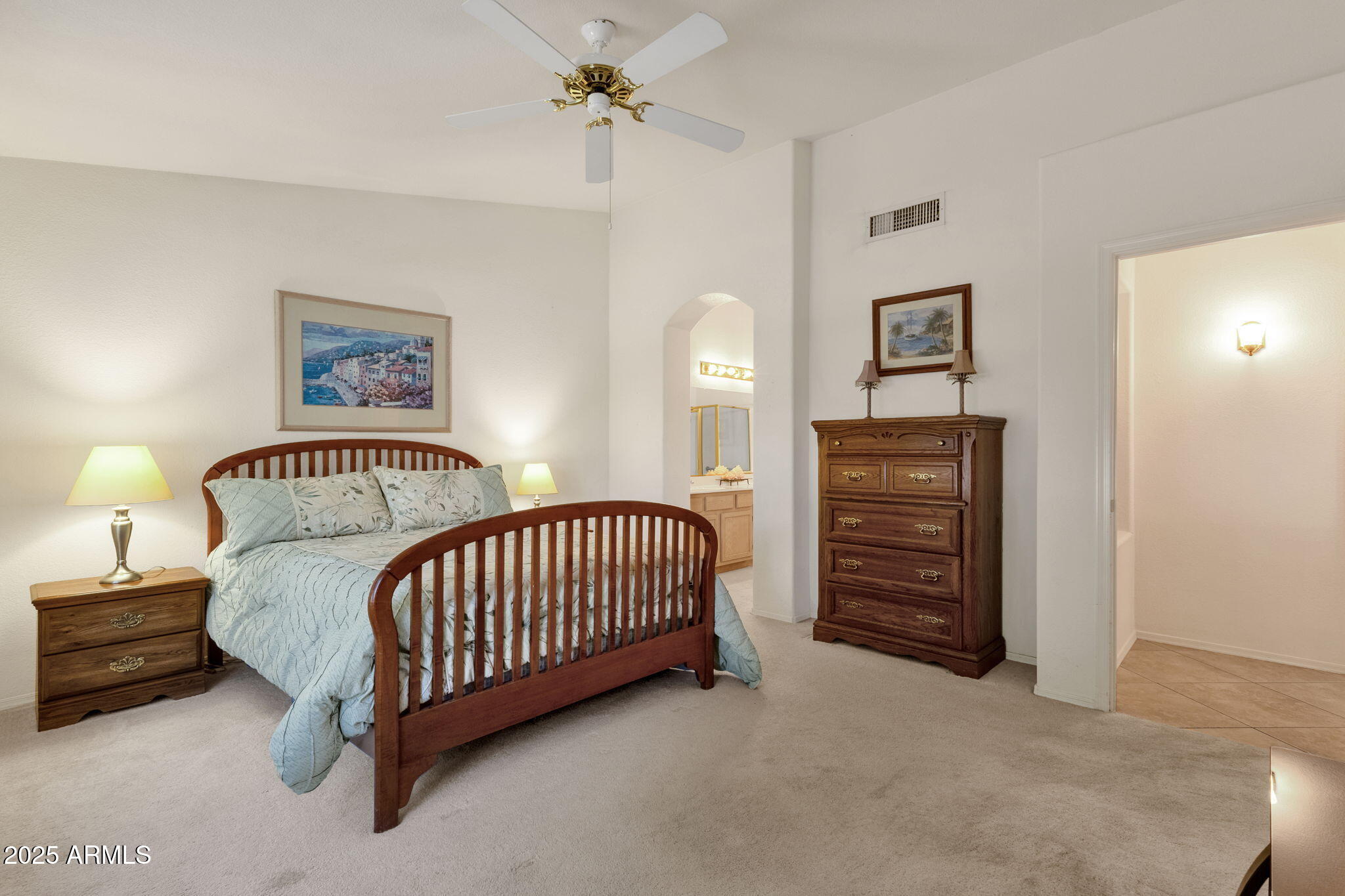 364 E APPALOOSA Court