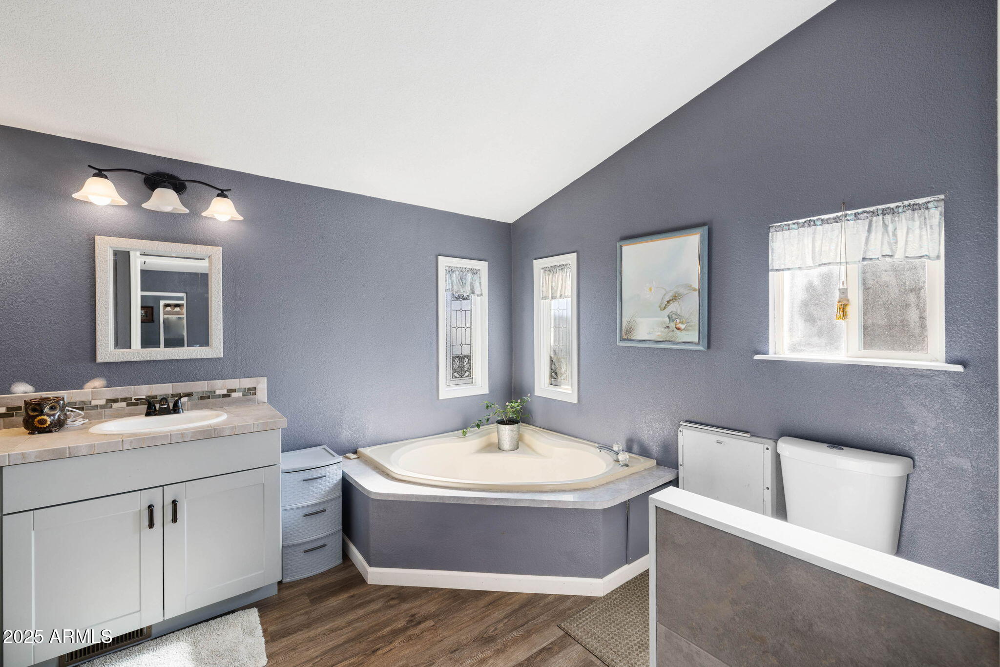 15325 S CORDES LAKES Drive