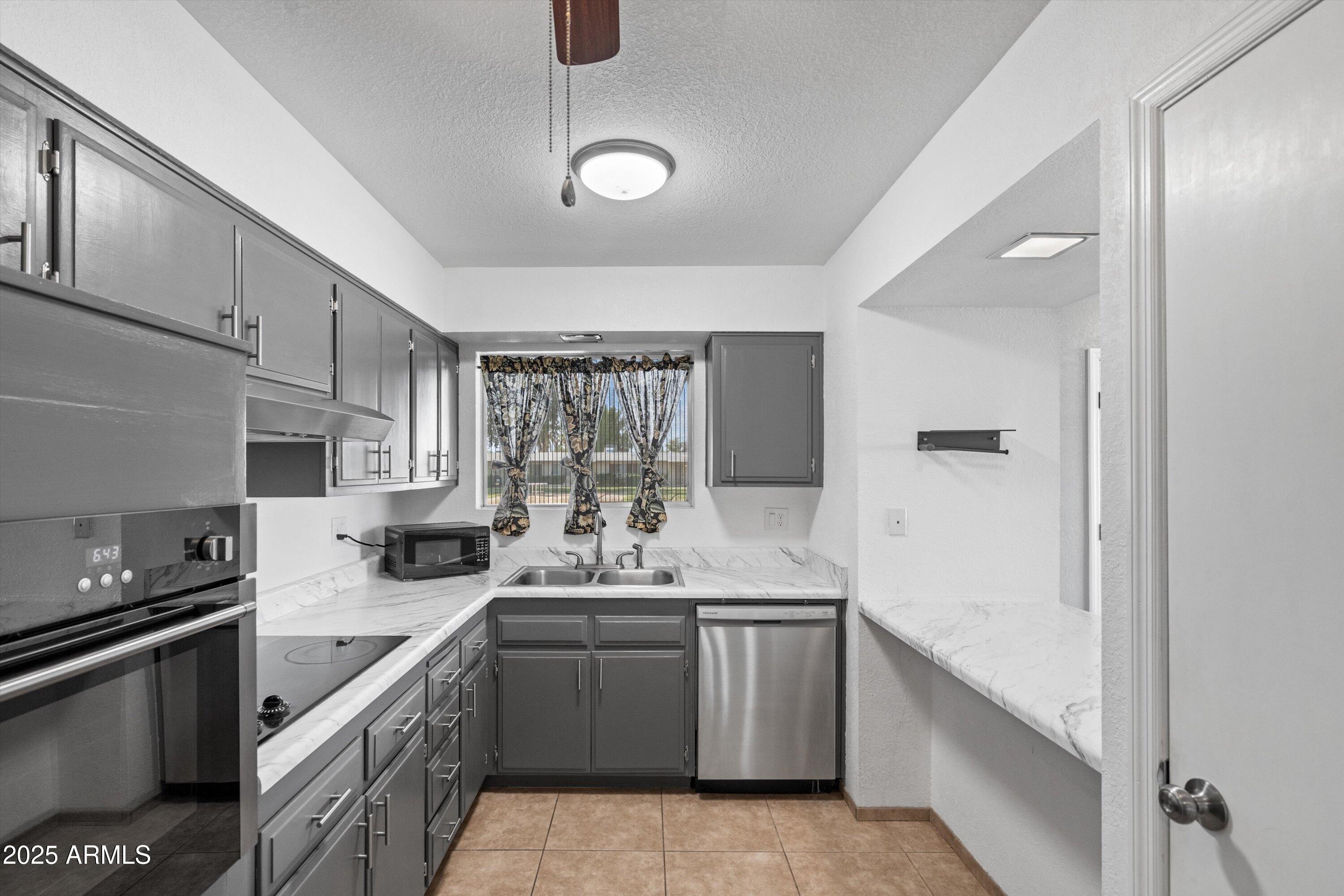 10345 W PEORIA Avenue, Sun City