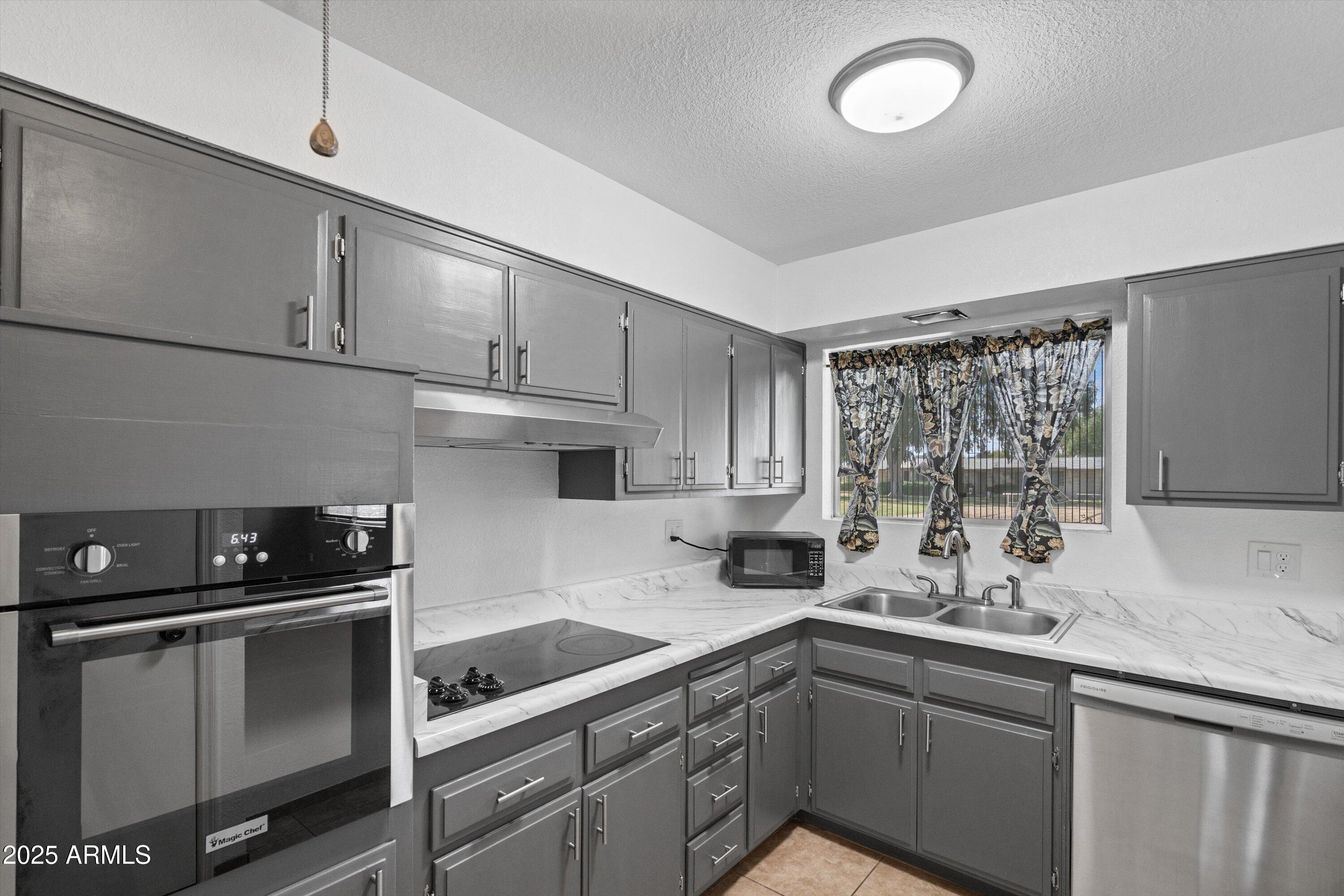 10345 W PEORIA Avenue, Sun City