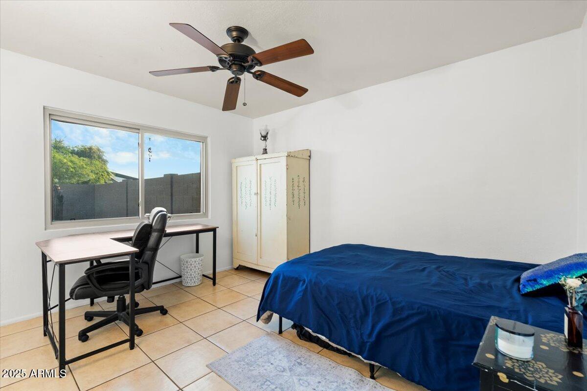 10519 W HEATHERBRAE Drive