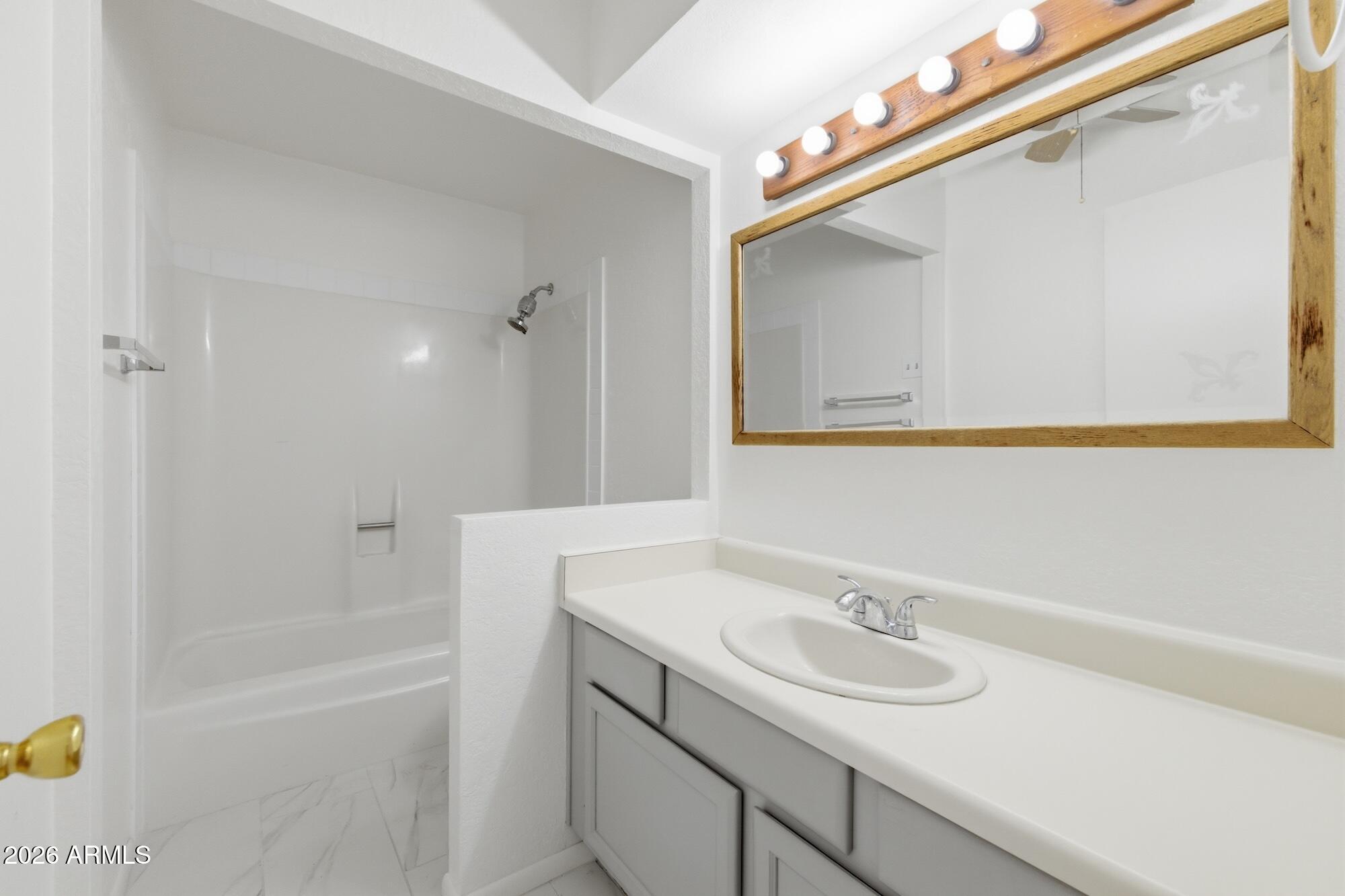 10519 W HEATHERBRAE Drive
