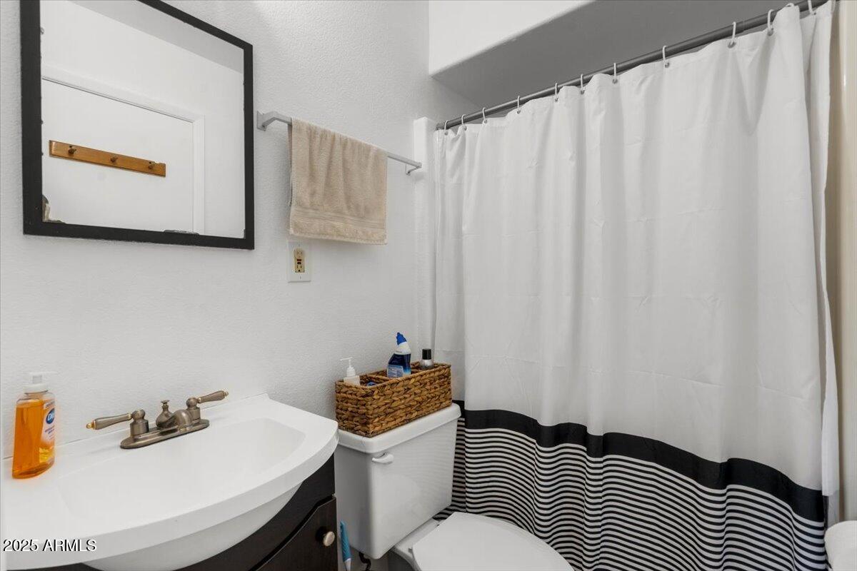 10519 W HEATHERBRAE Drive