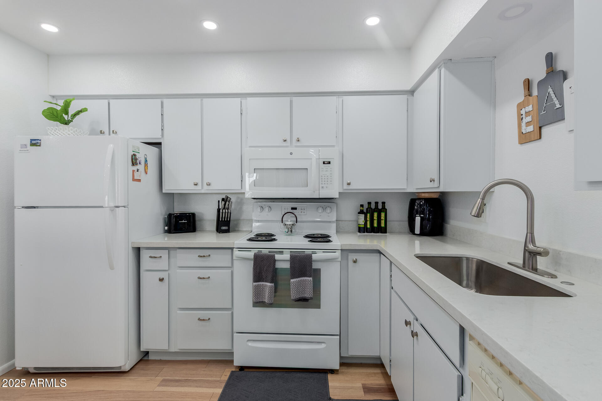 425 S PARKCREST Drive, 334, Mesa Unit: 334