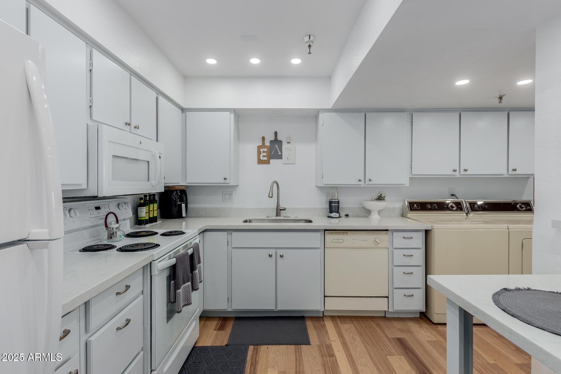 425 S PARKCREST Drive, 334, Mesa Unit: 334