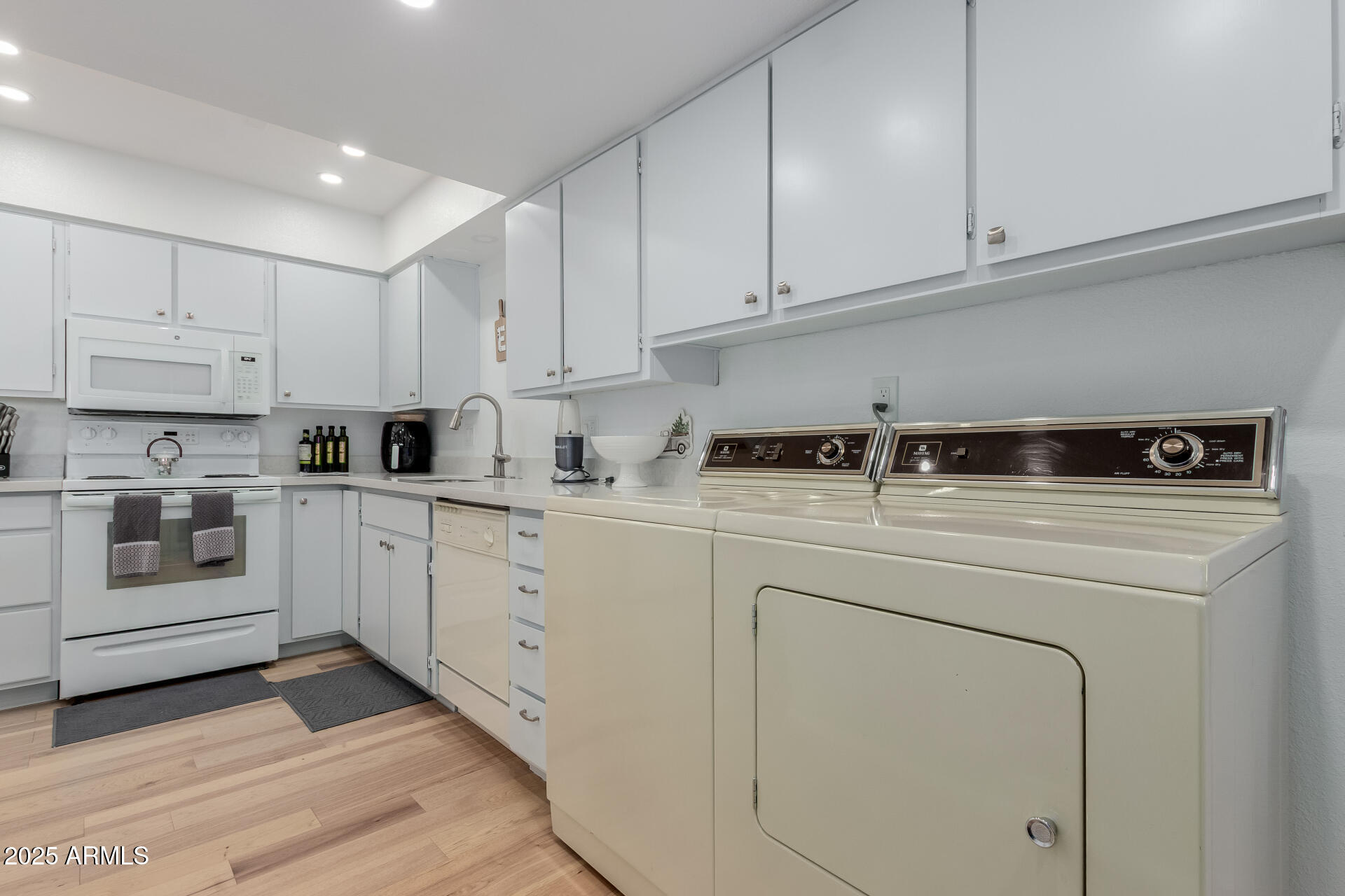 425 S PARKCREST Drive, 334, Mesa Unit: 334