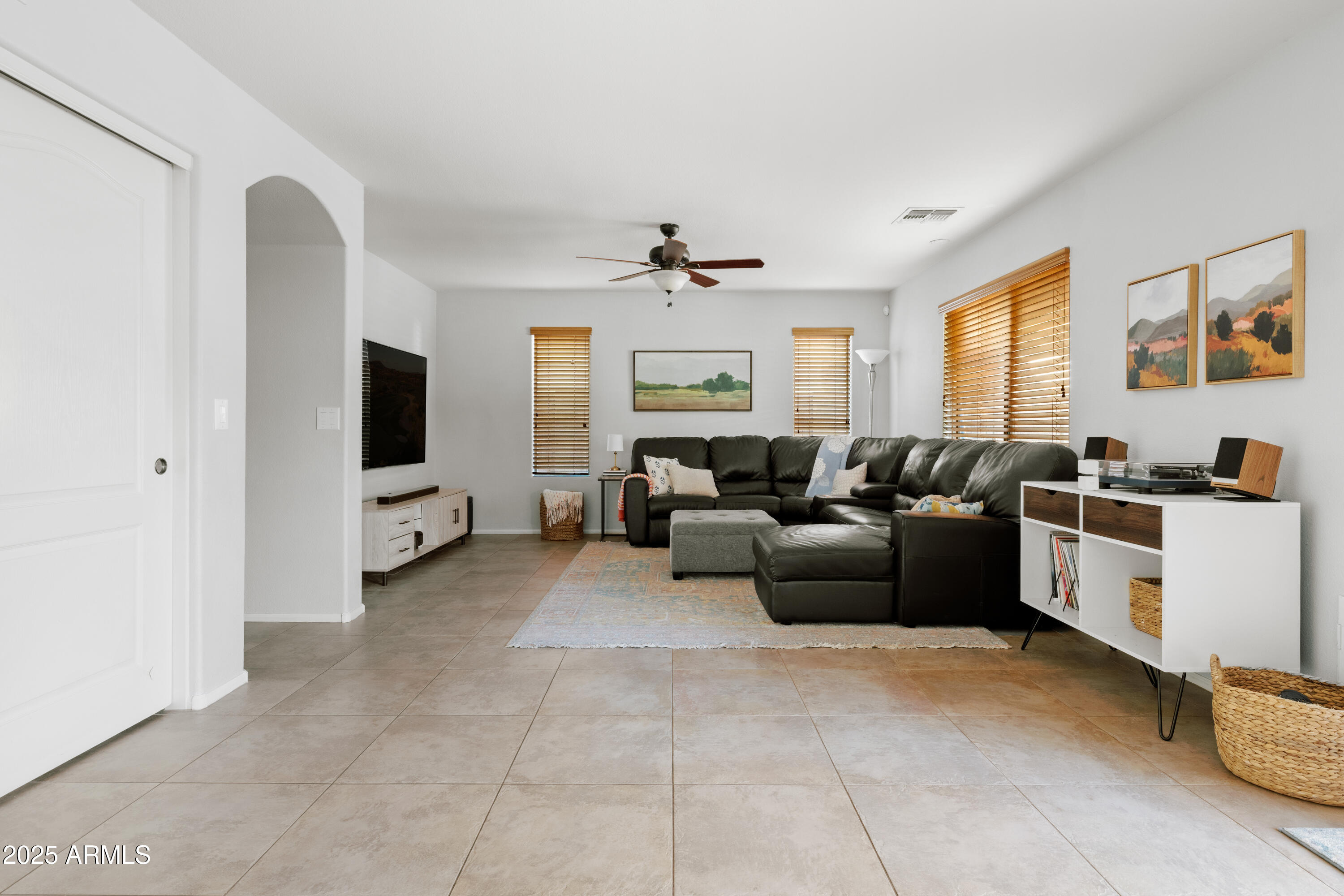 2510 W WHITE FEATHER Lane, Phoenix