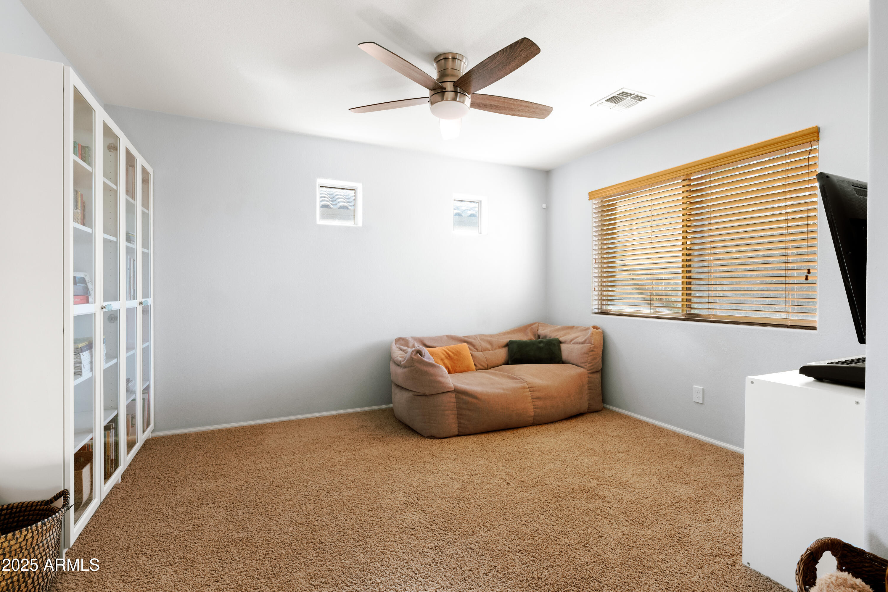 2510 W WHITE FEATHER Lane, Phoenix