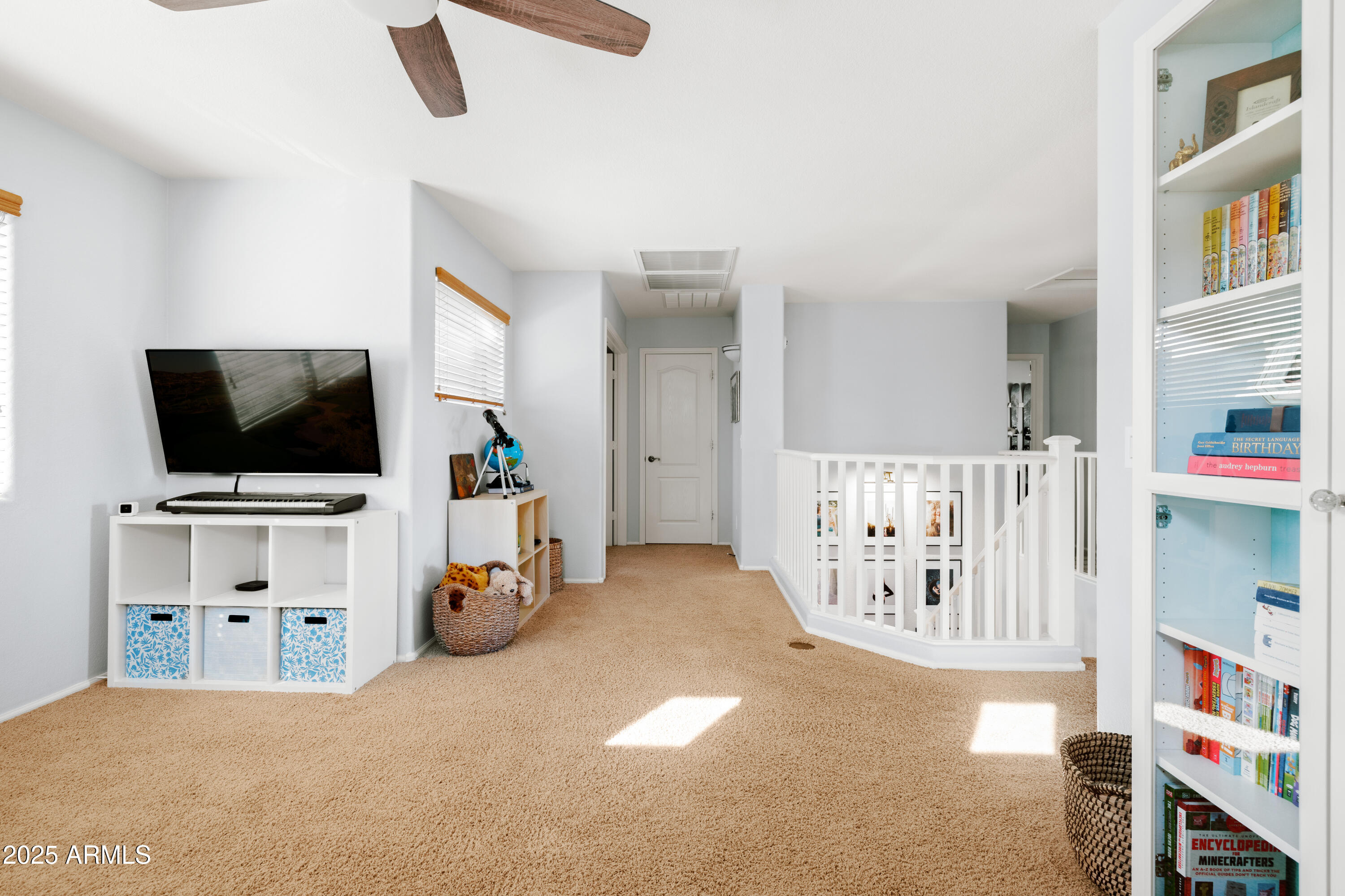 2510 W WHITE FEATHER Lane, Phoenix