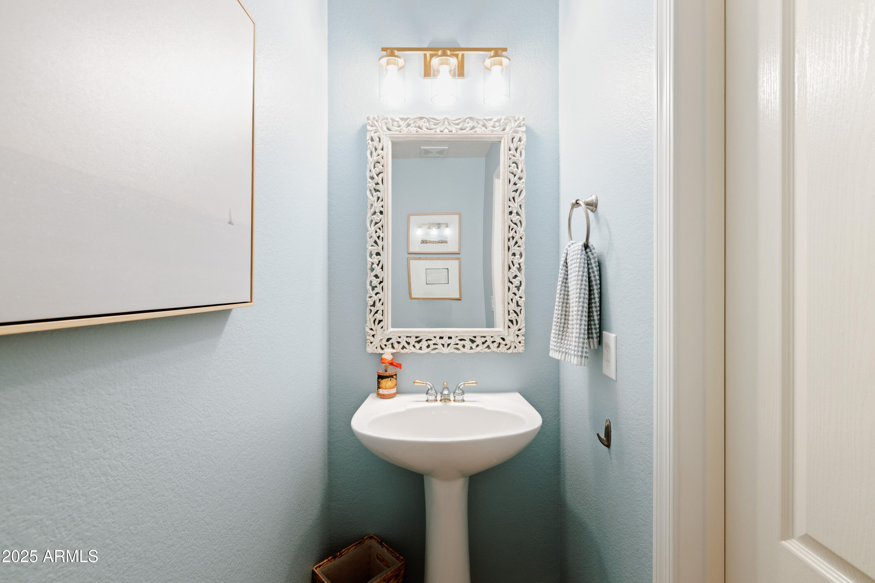 2510 W WHITE FEATHER Lane, Phoenix