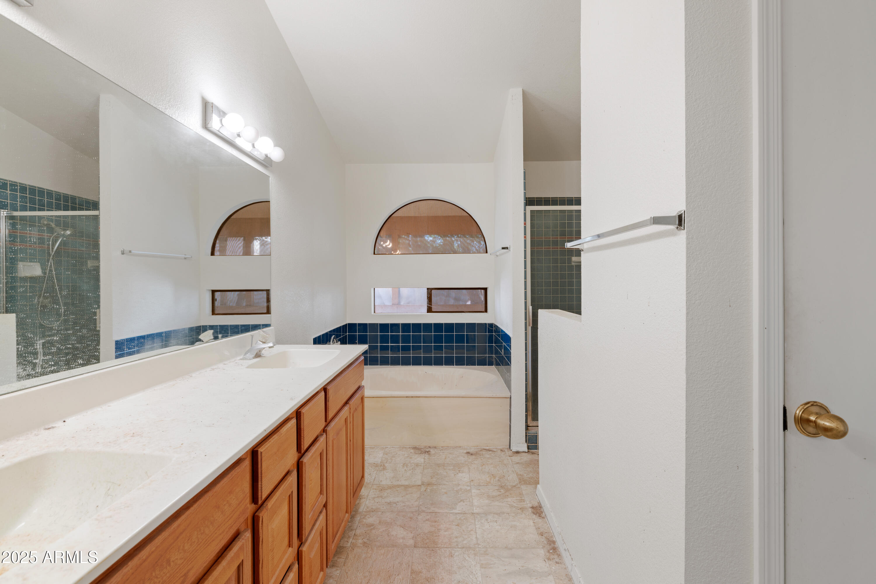 4609 E PARADISE Lane, Phoenix