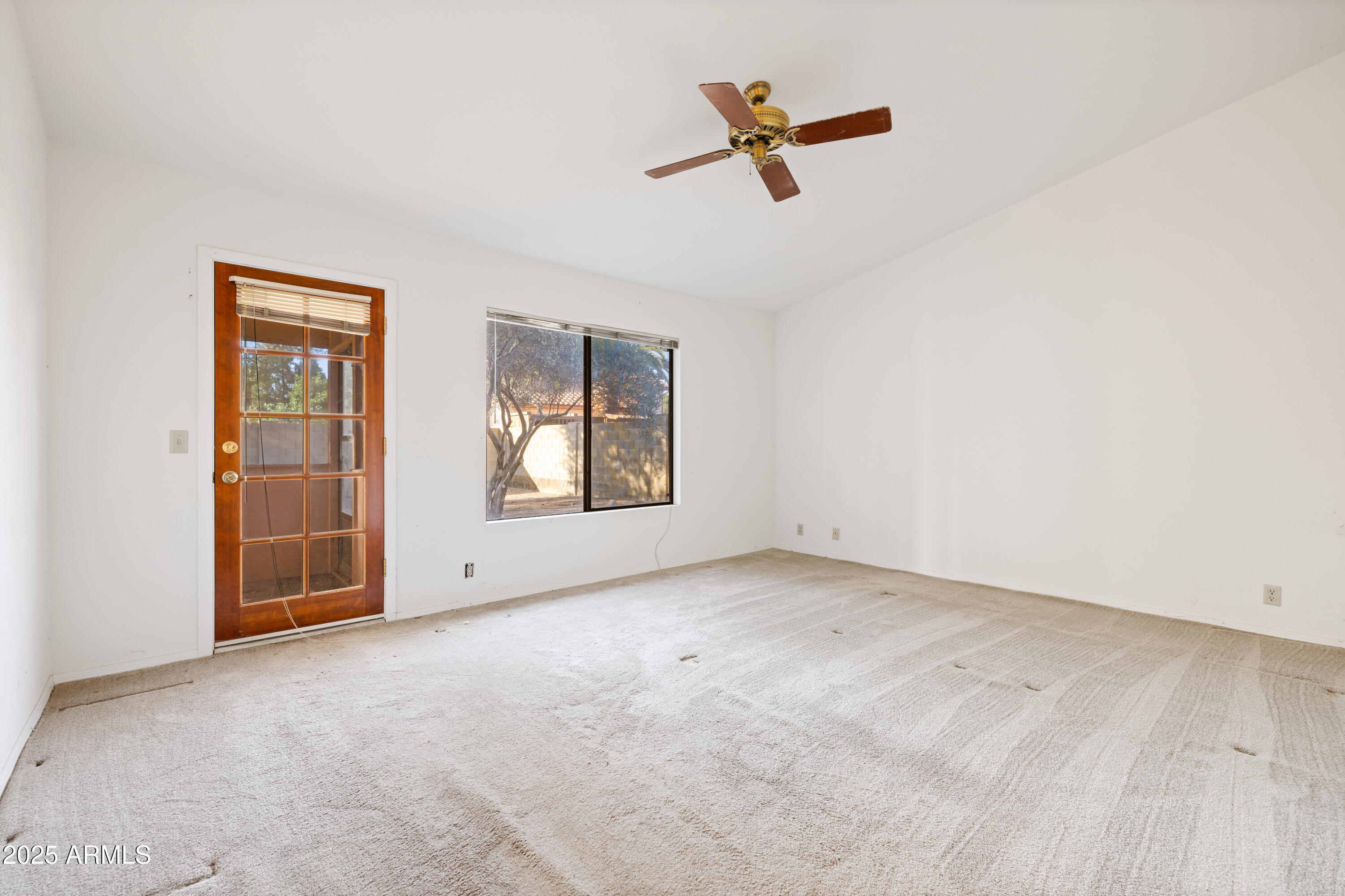 4609 E PARADISE Lane, Phoenix