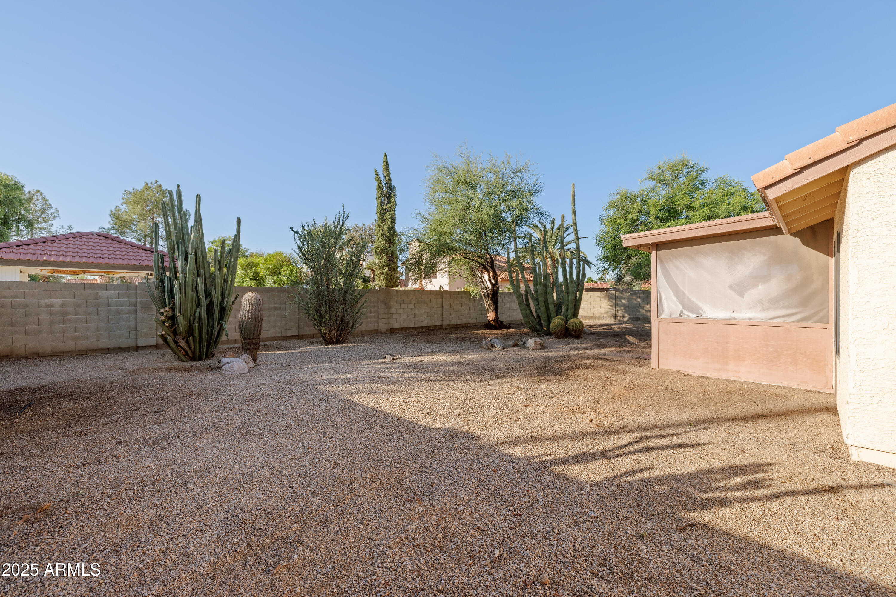 4609 E PARADISE Lane, Phoenix