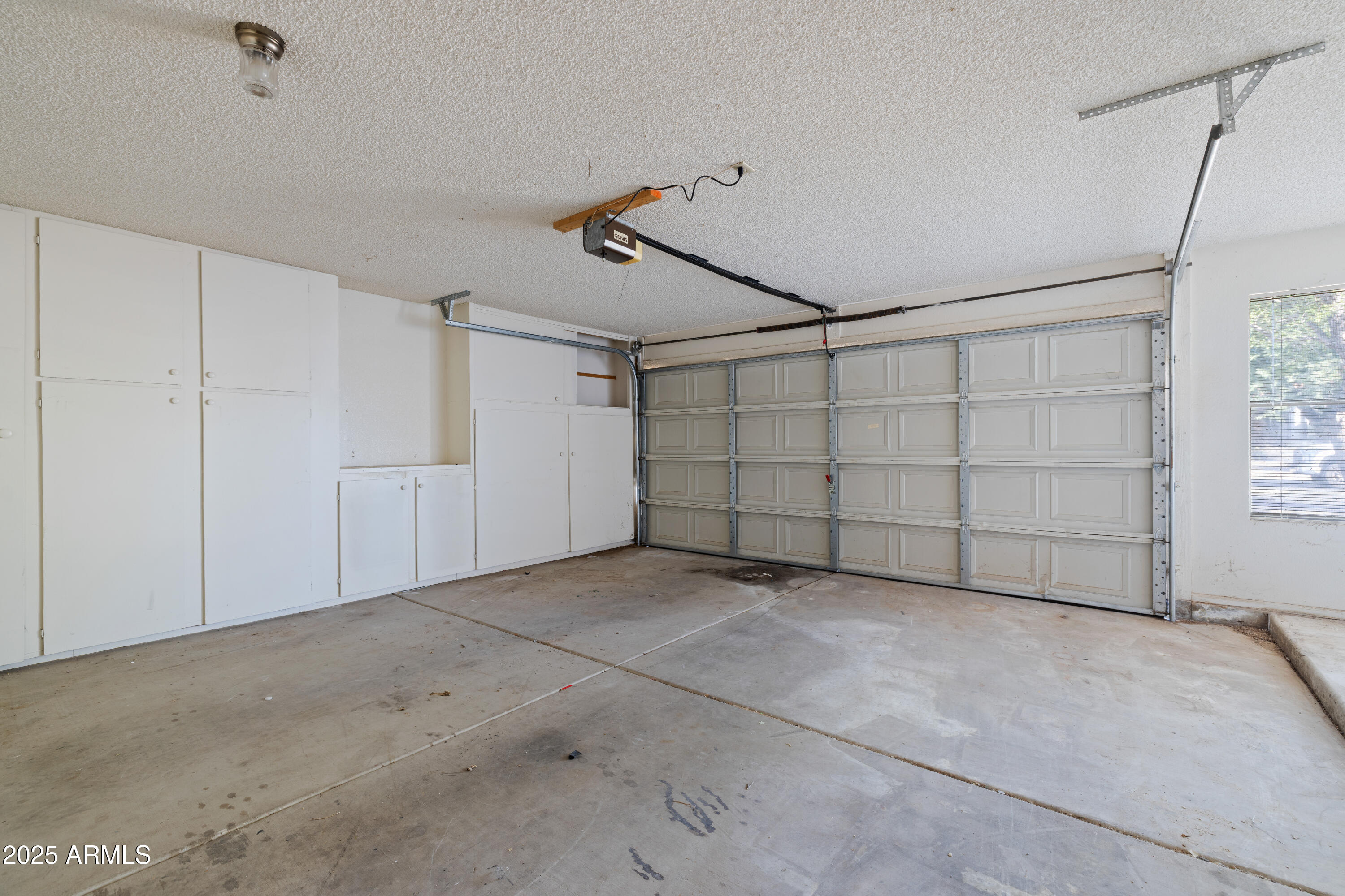 4609 E PARADISE Lane, Phoenix